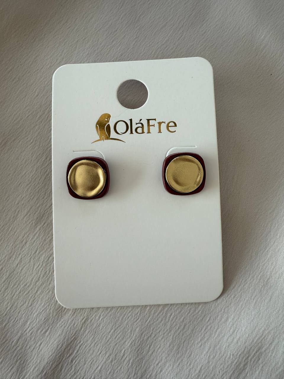KAHVERENGİ ÇERCEVELİ GOLD KÜPE