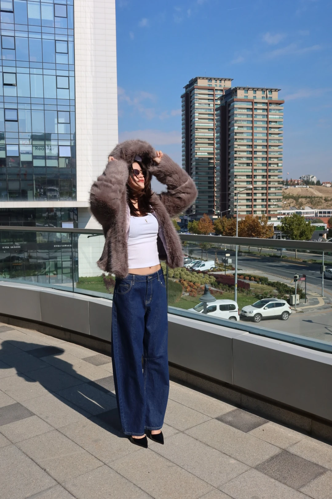 Yumuşak Dokulu Kadın Kürk Mont