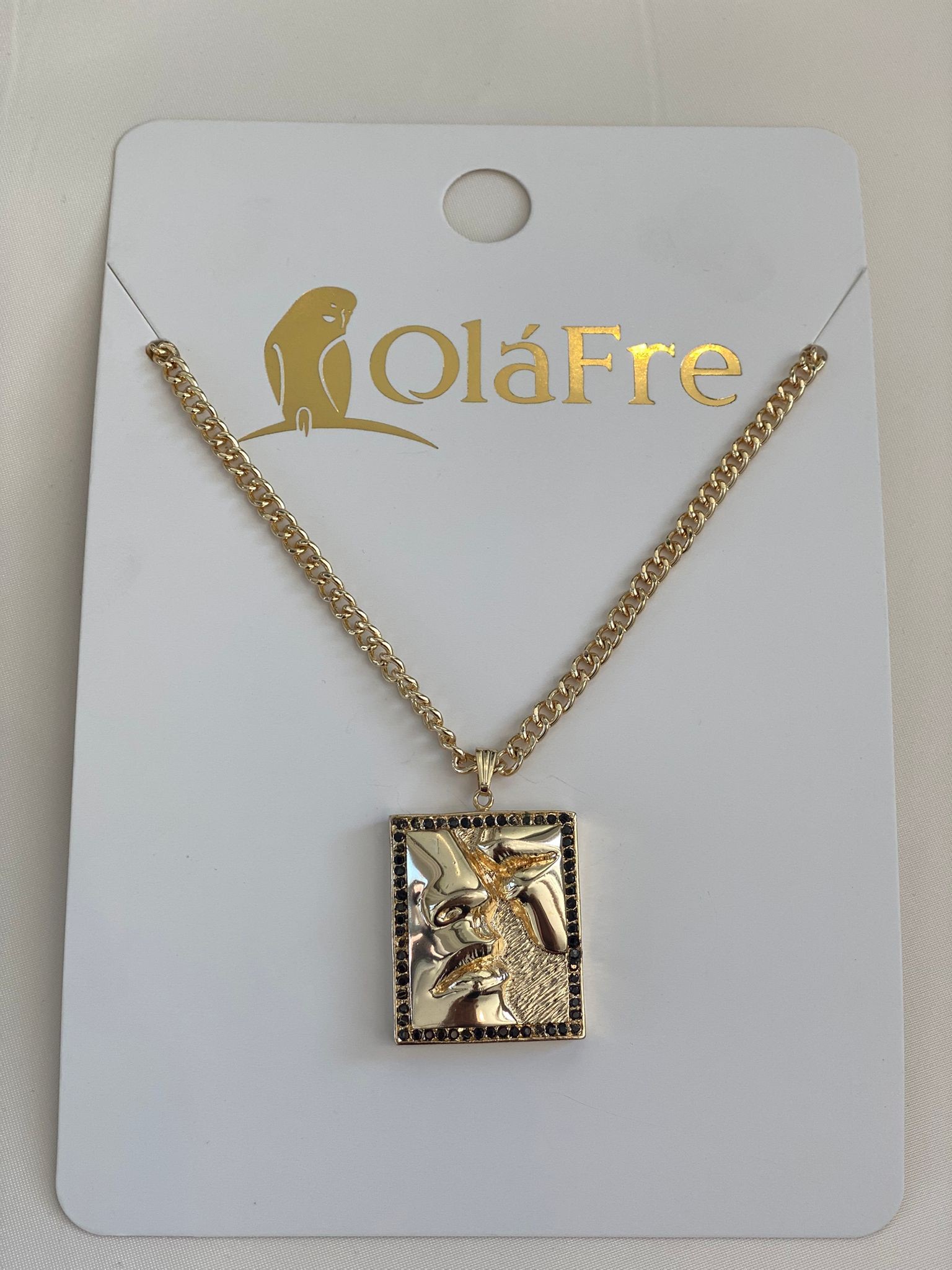 YÜZ DETAYLI GOLD KOLYE