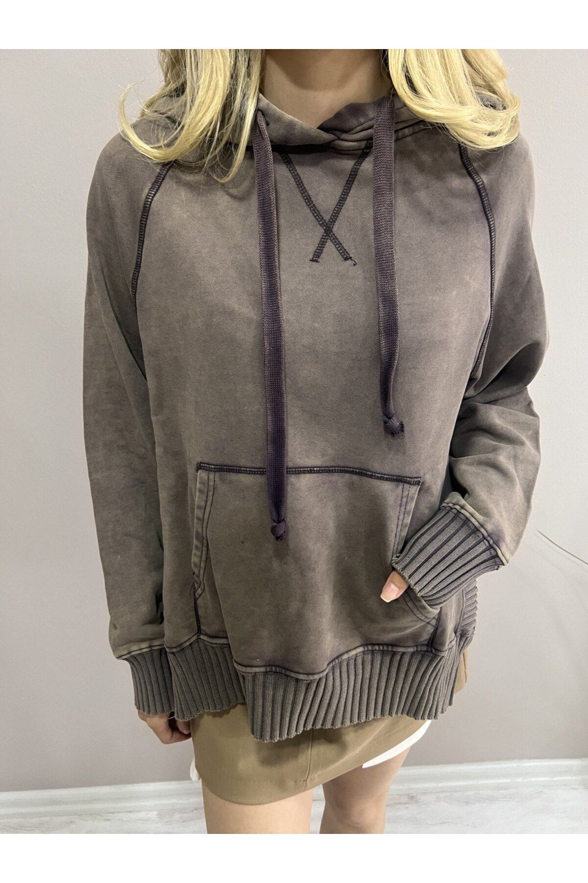 Triko Detaylı Sweatshirt-Kahve