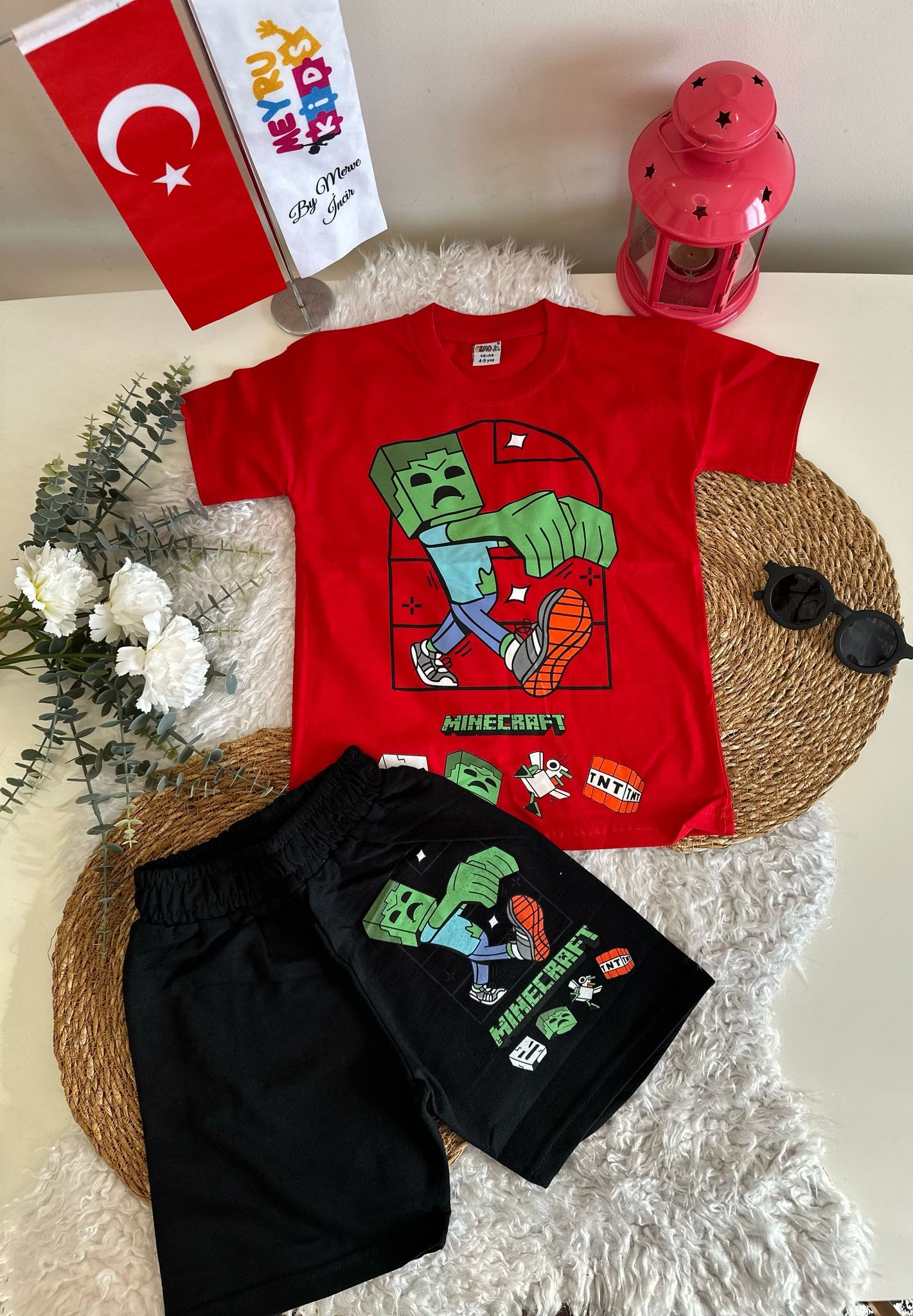ERKEK ÇOCUK MİNECRAFT BASKILI ŞORTLU TAKIM - KIRMIZI