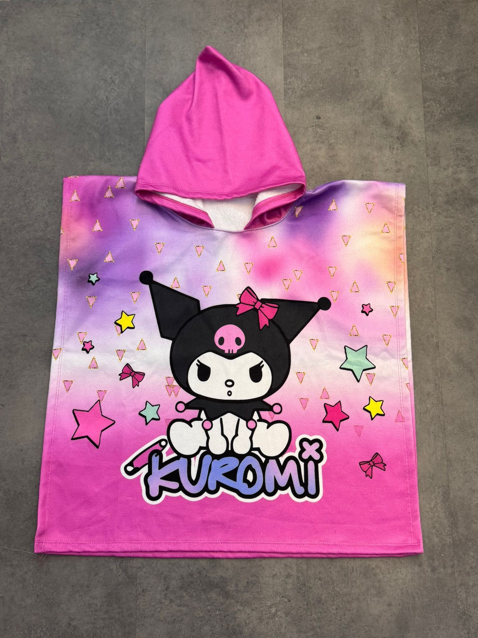 KIZ ÇOCUK KUROMİ PLAJ HAVLUSU 