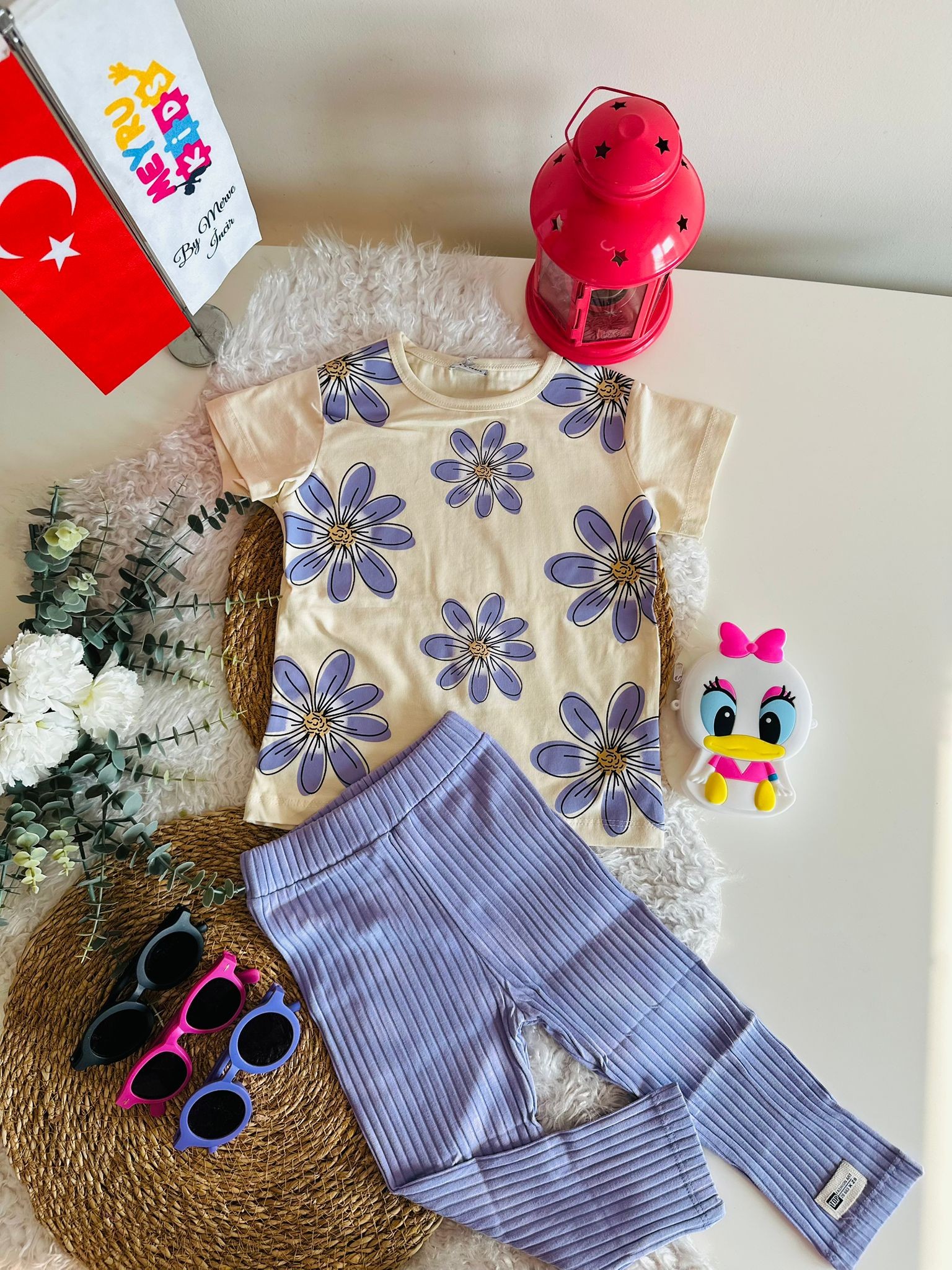 KIZ ÇOCUK MOR ÇİÇEK DESENLİ TİŞÖRT& FİTİLLİ TAYT TAKIM 