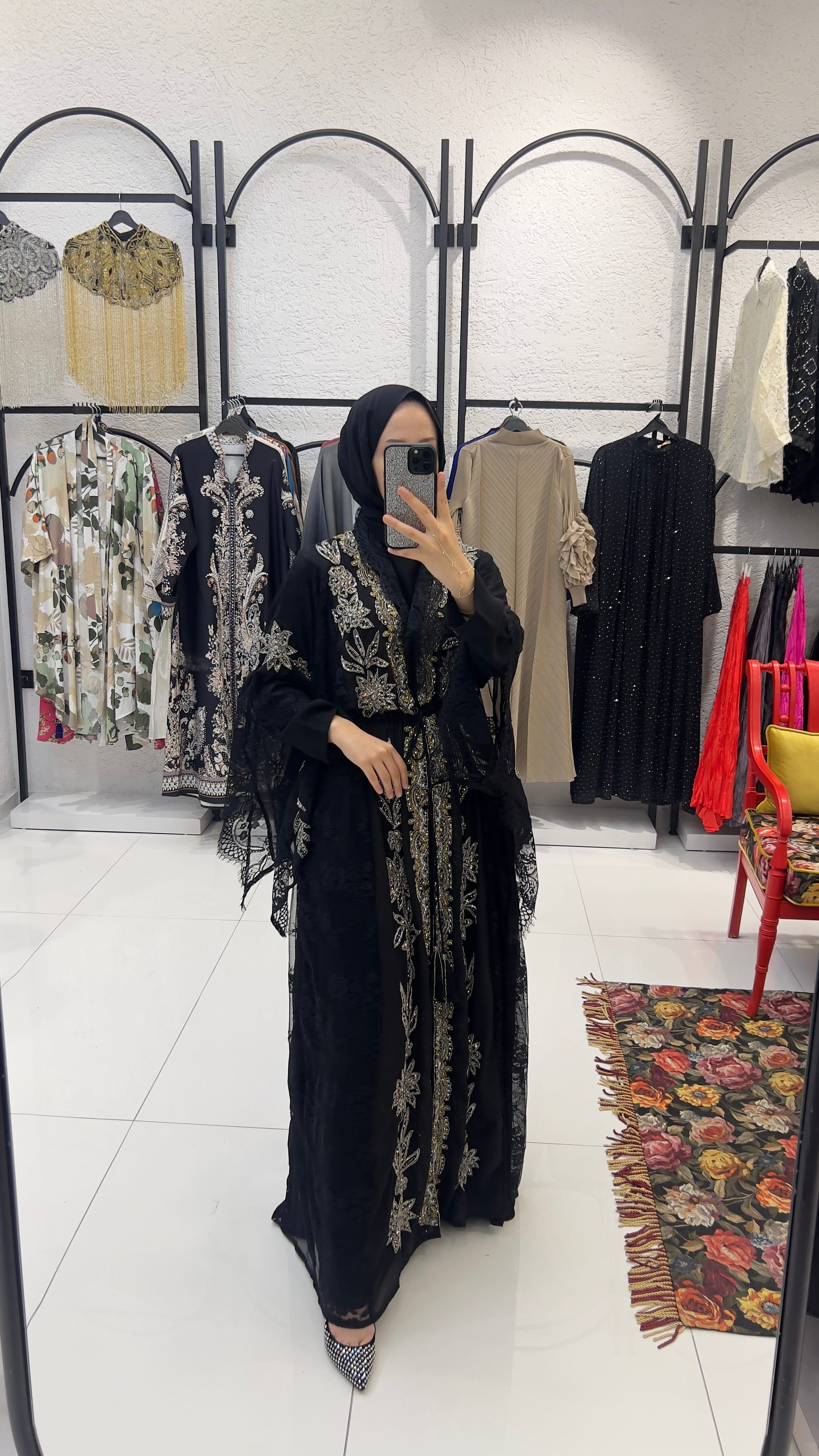 İŞLEMELİ ABAYA