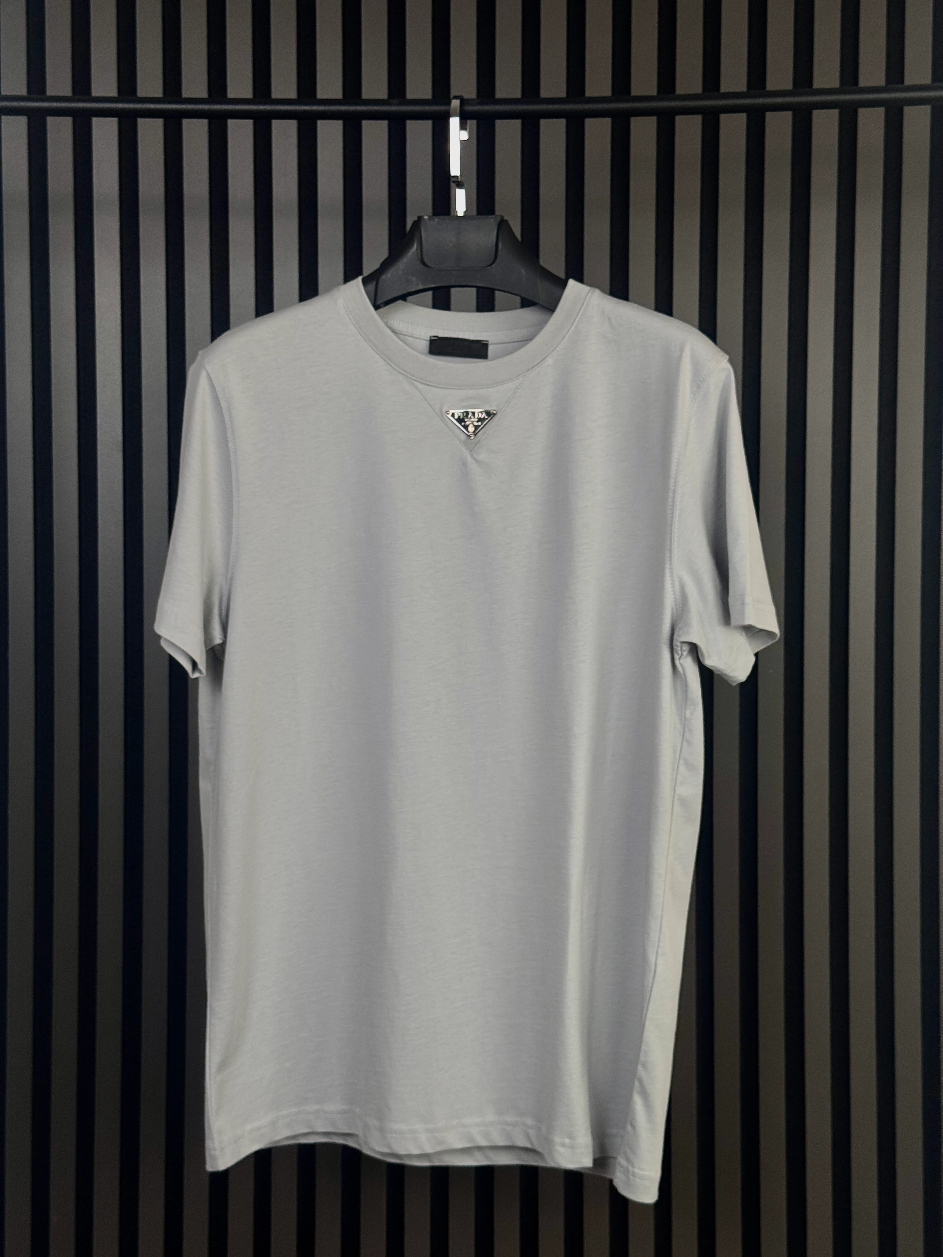 PRADA Gri Metalli Basic Tişört