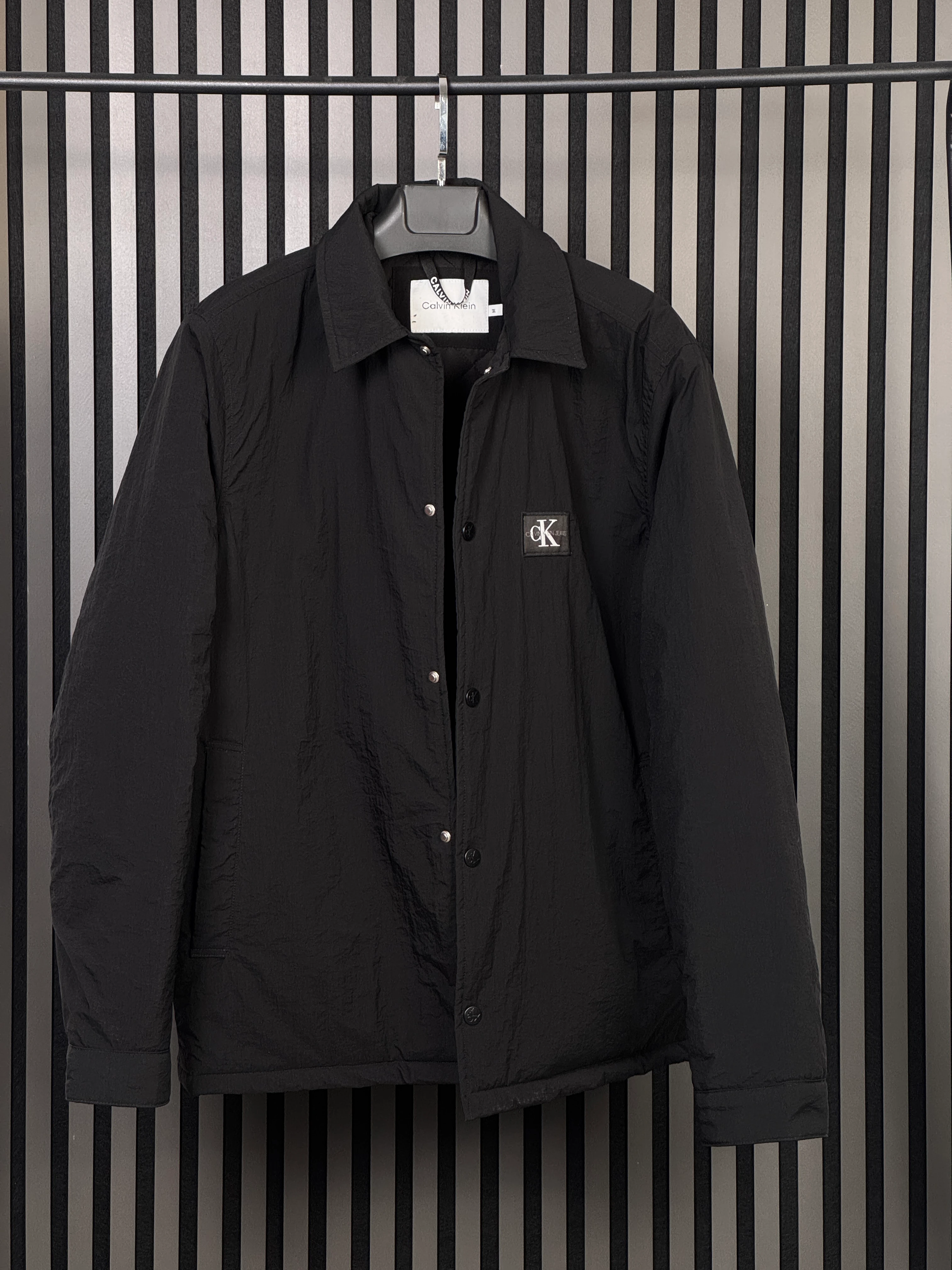 CK Logolu Siyah Mevsimlik Şişme Ceket