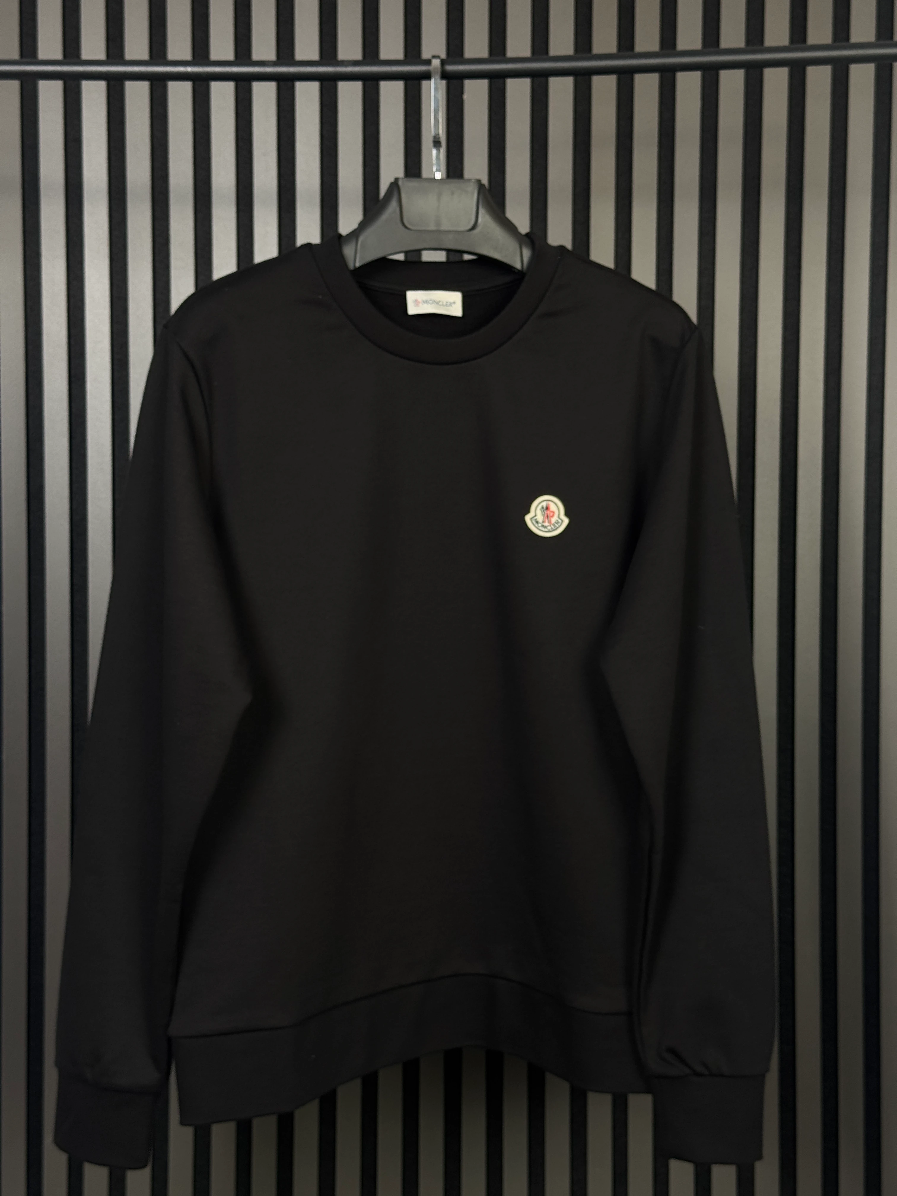 MONCLER Siyah Logo Detaylı Sweatshirt