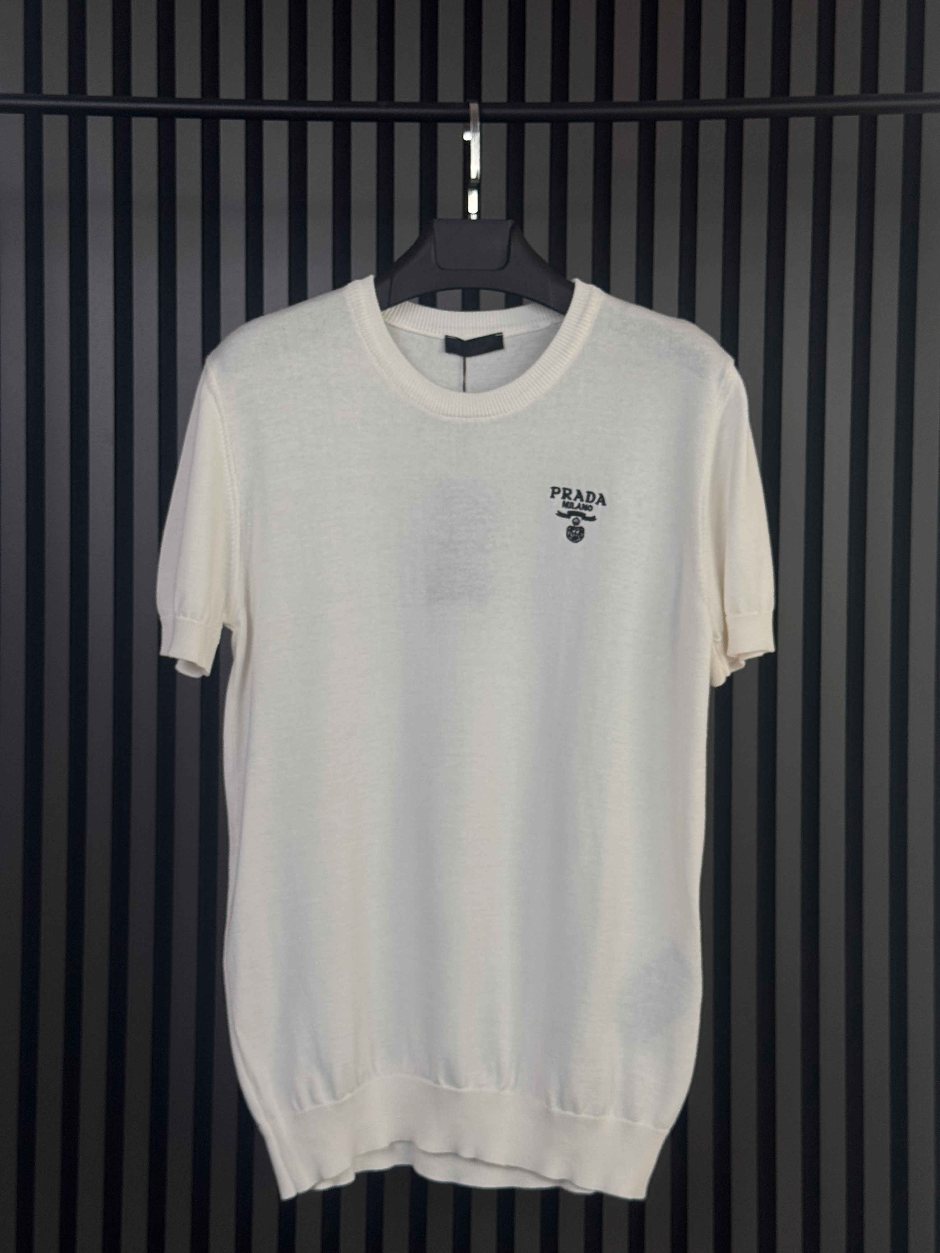 PRADA Beyaz Nakışlı Triko Tişört