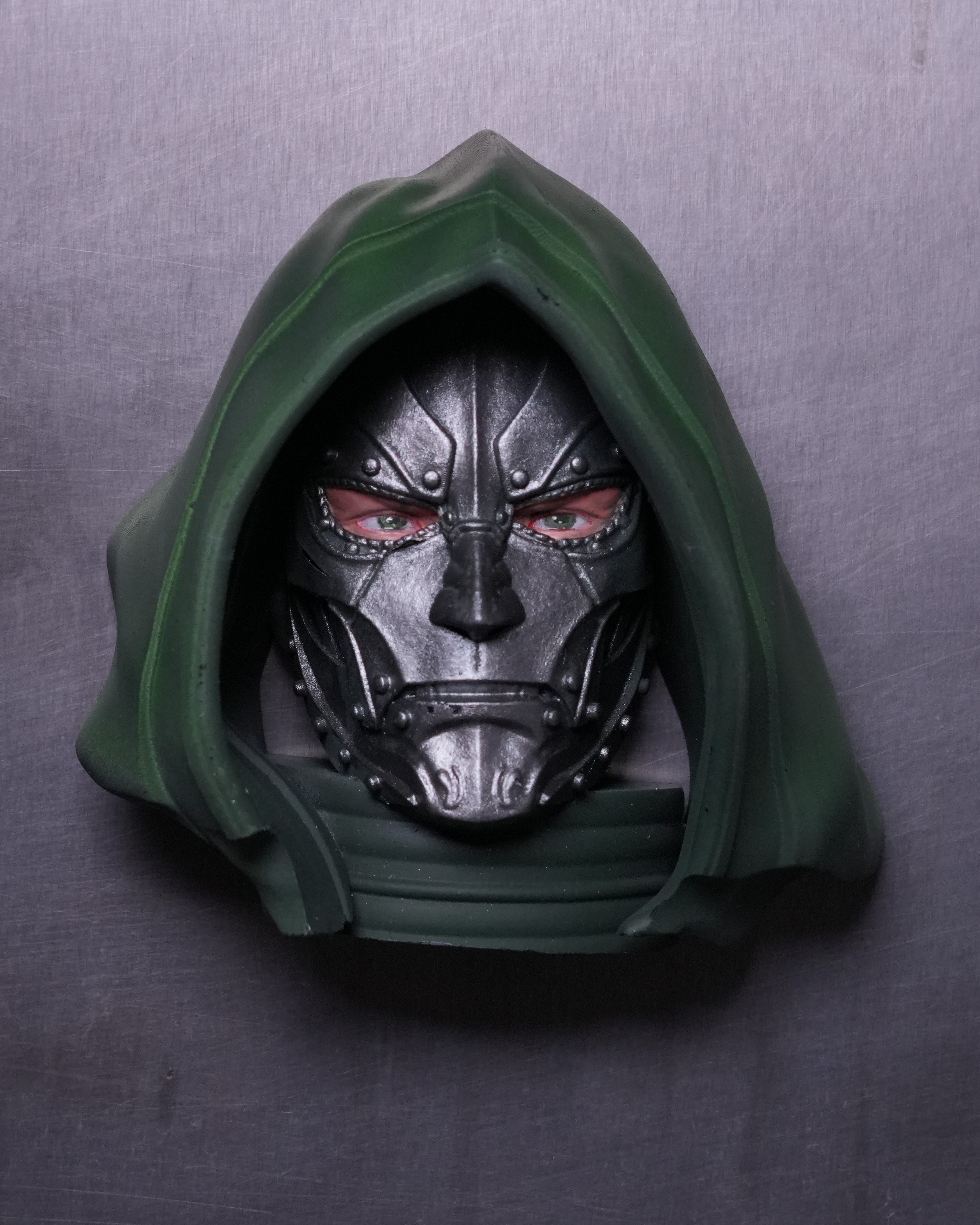 El Yapımı Dr. Doom Kafası Magnet – Benzersiz 3D Baskı Not Tutacağı