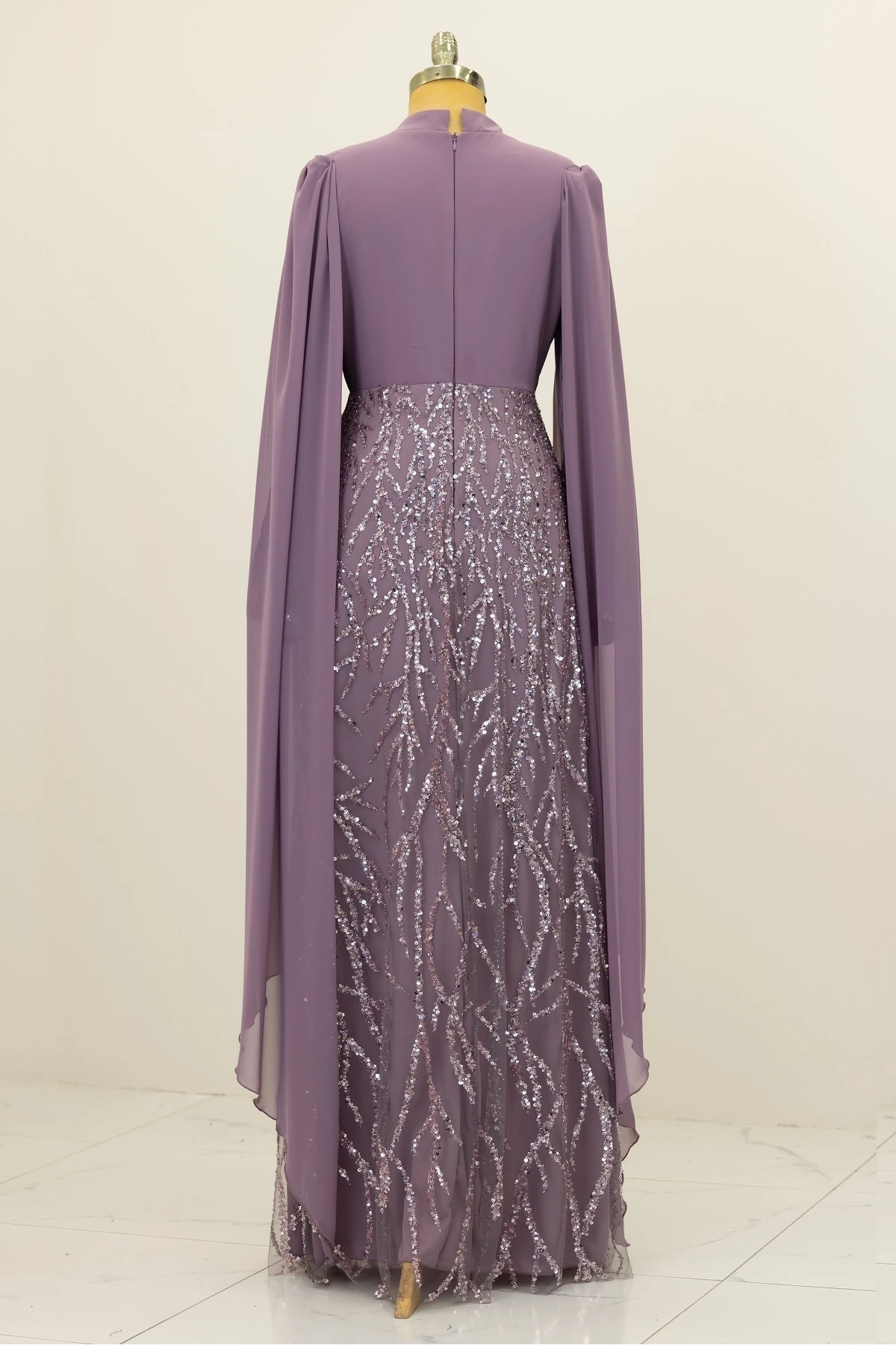 Kolları Pelerinli Ezgi Abiye - lila