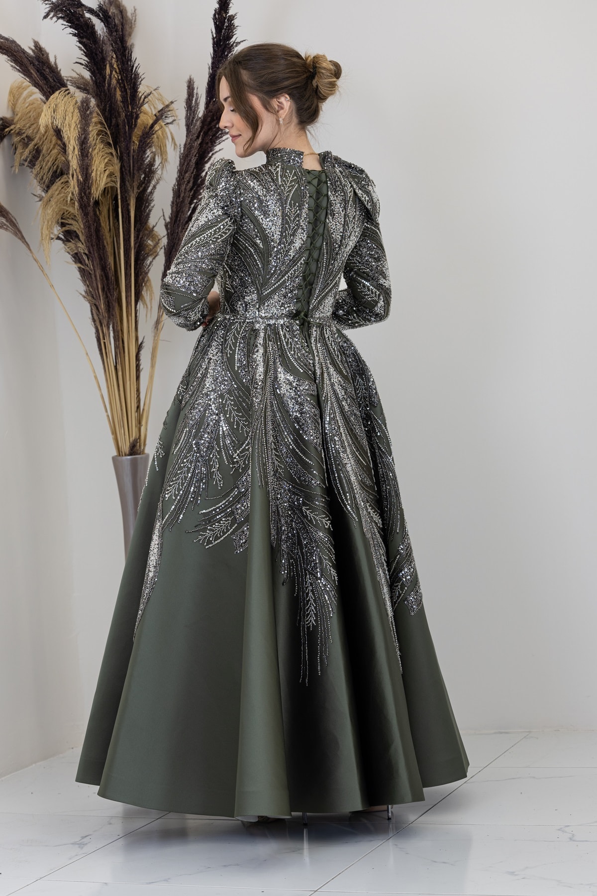 Shoulder Flower Detailed Larin Evening Dress