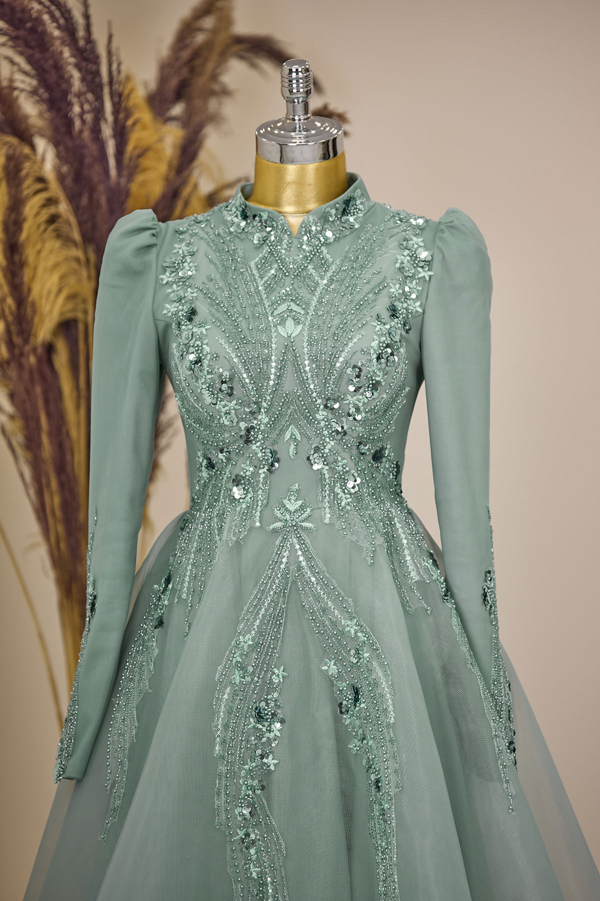 Önü Drapeli Aplik İşlemeli Asya  Abiye - çağla