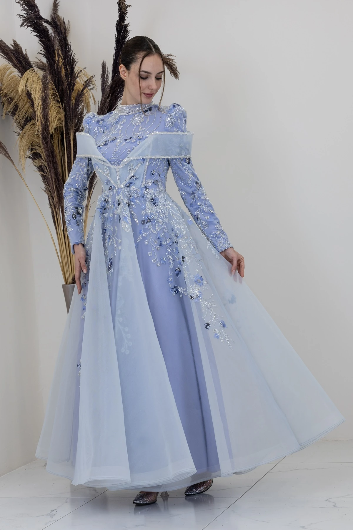 Önü V Aplik İşlemeli Safa Abiye