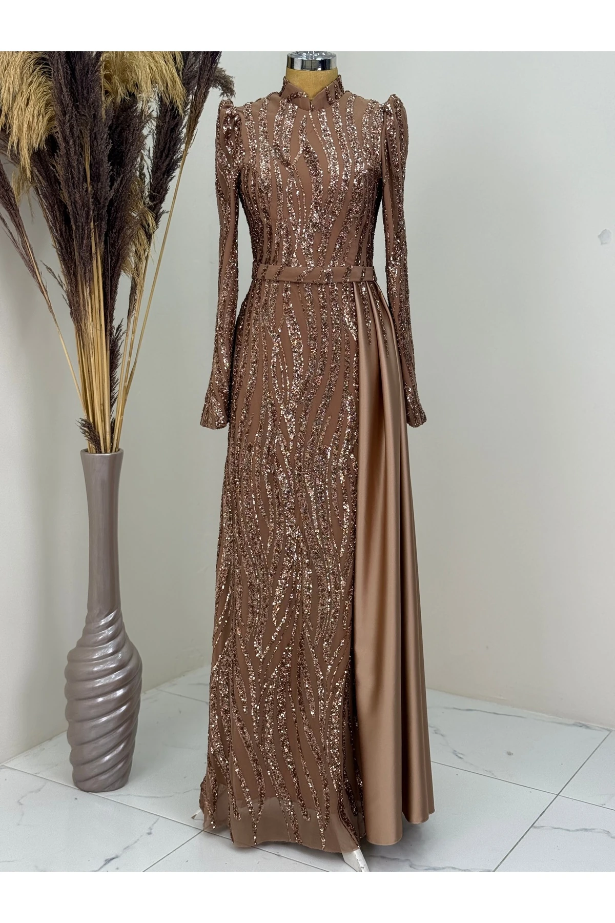 Eteği Sarkaçlı Boncuk İşlemel Eslina Abiye - bakır