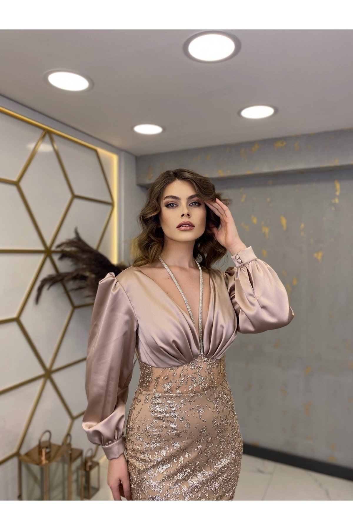 Hals Stein Hazal Abendkleid Beige