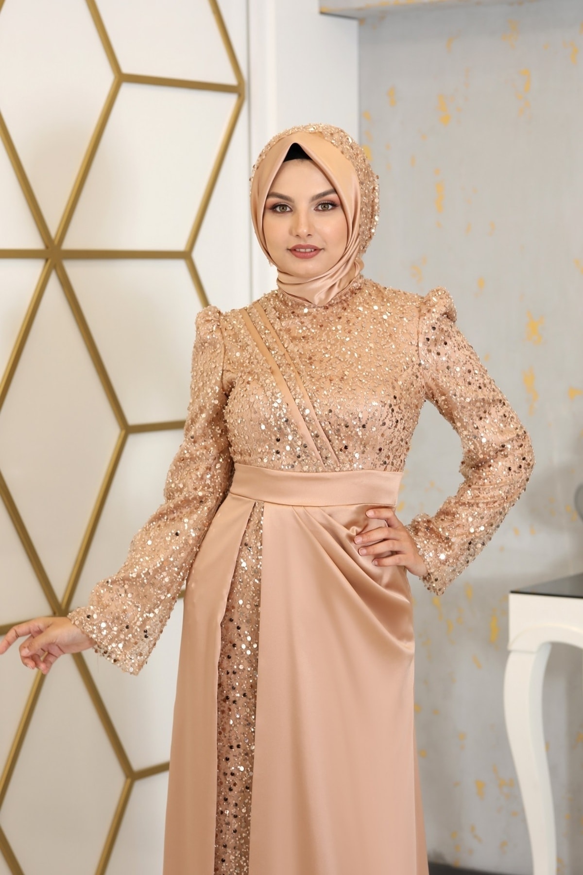Tuana Hijab-Kleid mit Applikationsstickerei Burgund