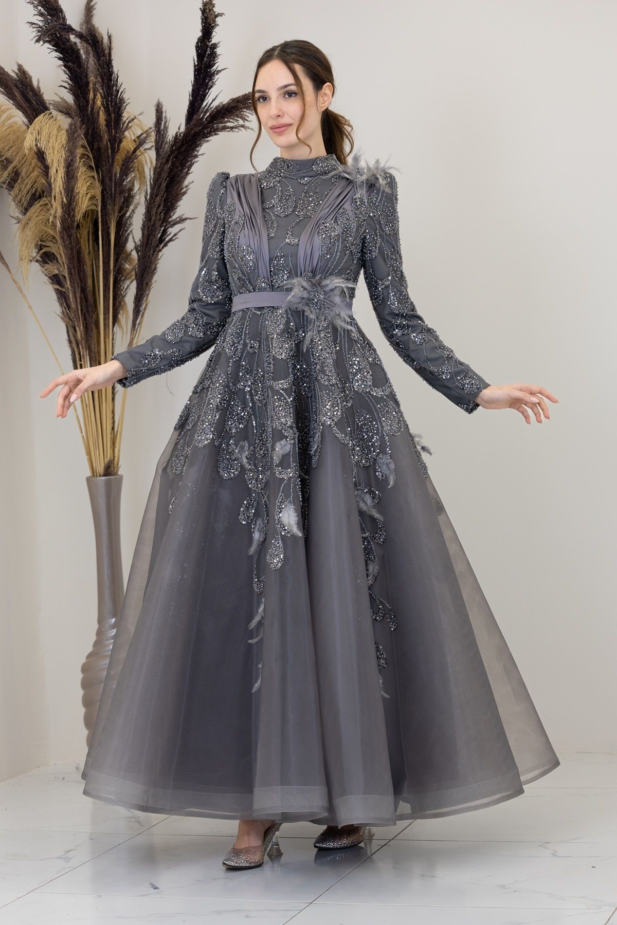 Icon Evening Dress with Tulle Detail on the Shoulders and Waist