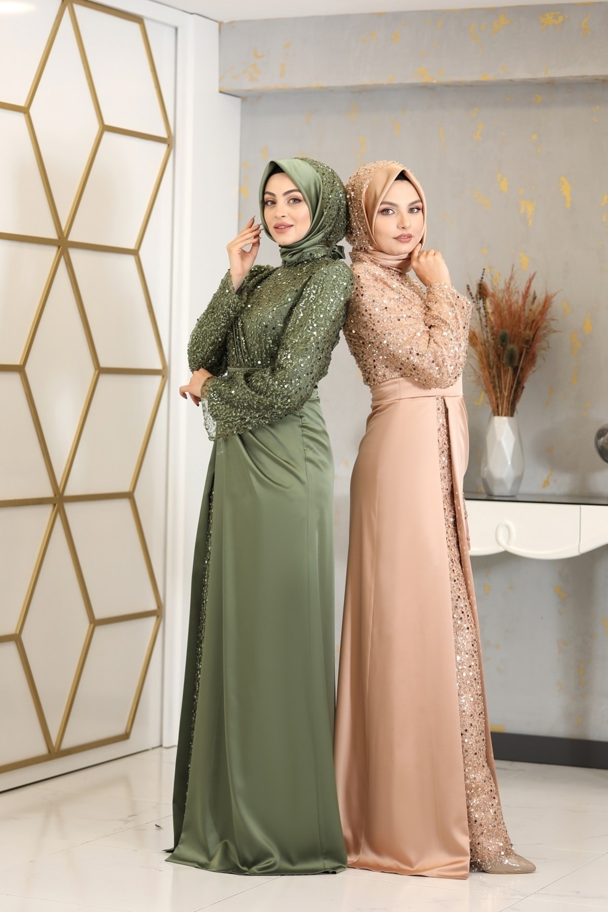 Tuana Hijab-Kleid mit Applikationsstickerei Burgund