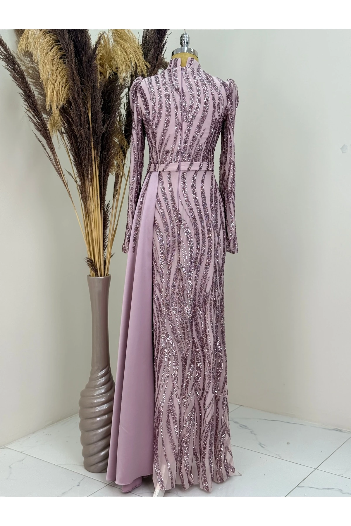 Eteği Sarkaçlı Boncuk İşlemel Eslina Abiye - pudra