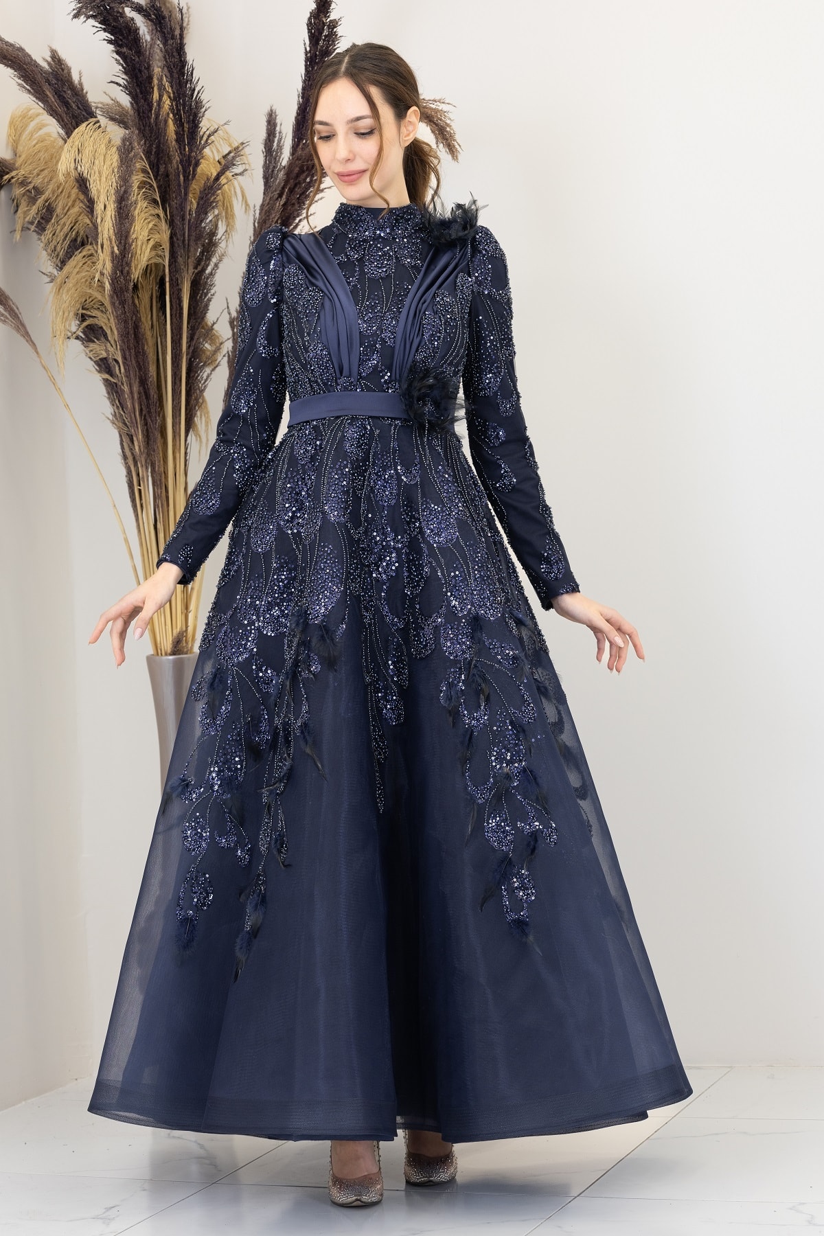 Icon Evening Dress with Tulle Detail on the Shoulders and Waist