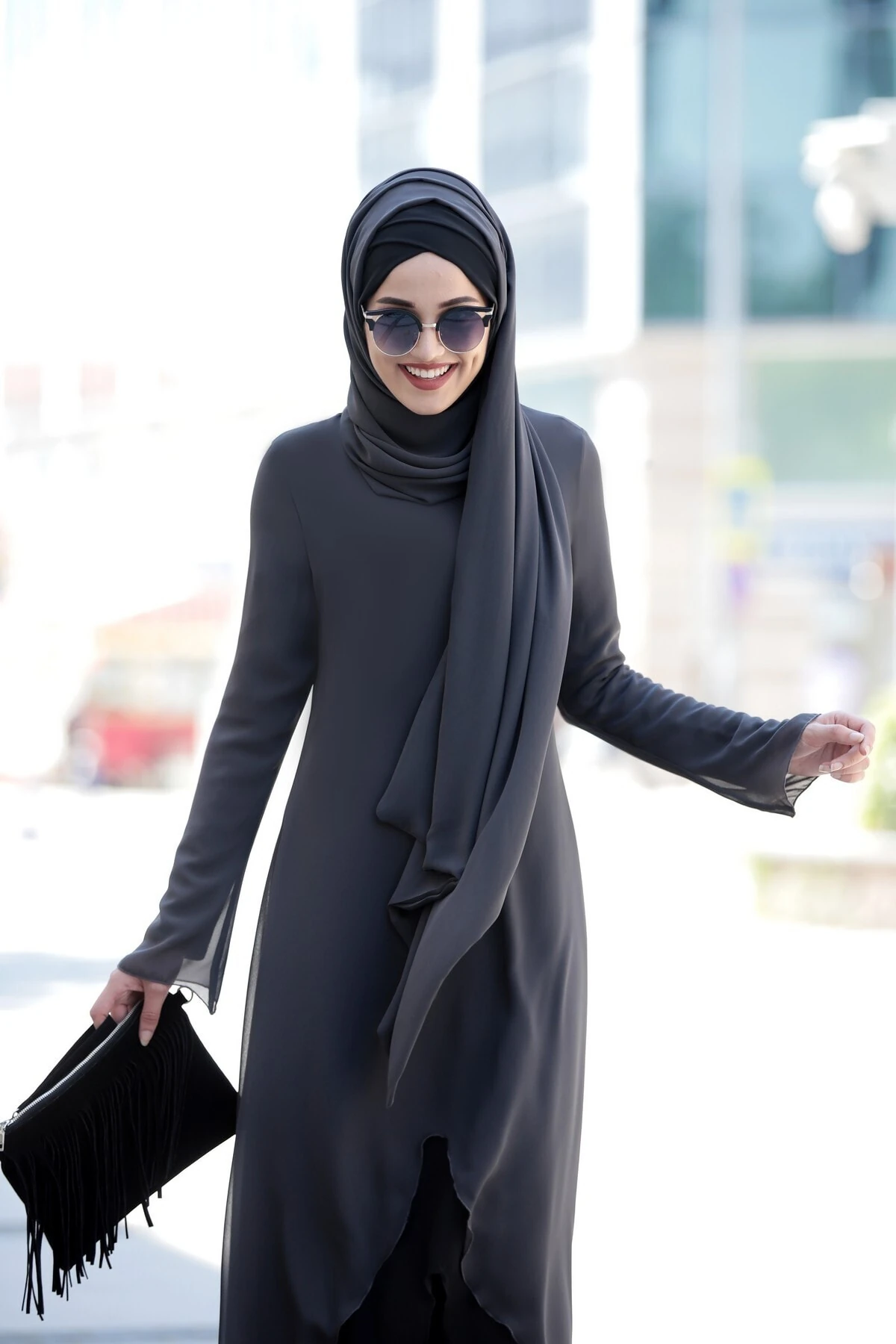 Tül Boncuk İşlemeli Bilek Boy  Asel Abiye - gri