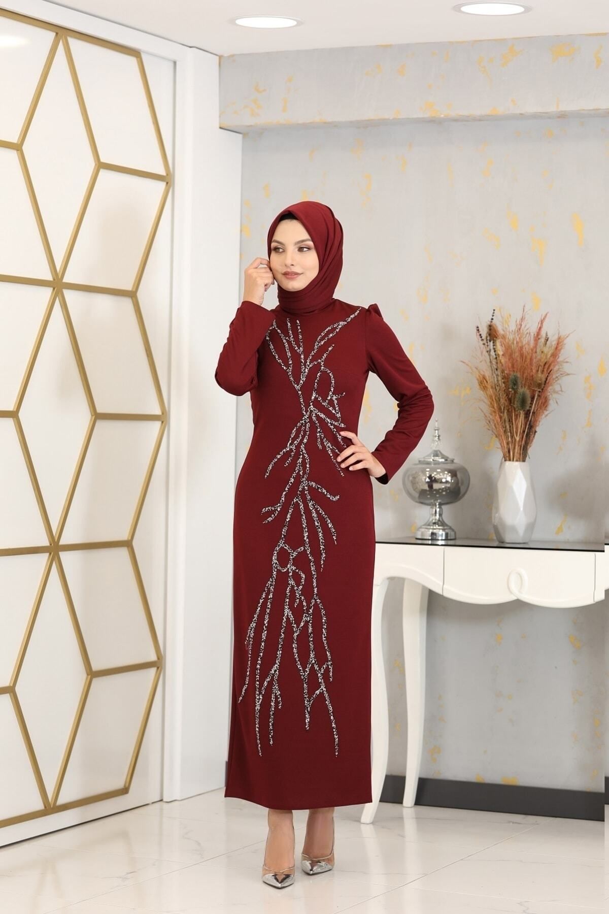Tuana Hijab Dress in Burgundy with Applique Embroidery