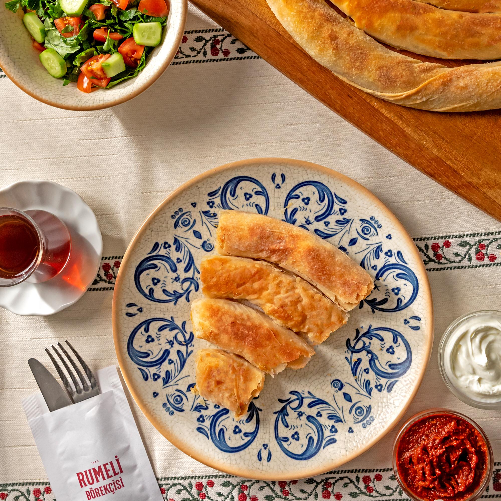 Köz Patlıcanlı, Satır Kıymalı Rumeli Böreği 1 Kg