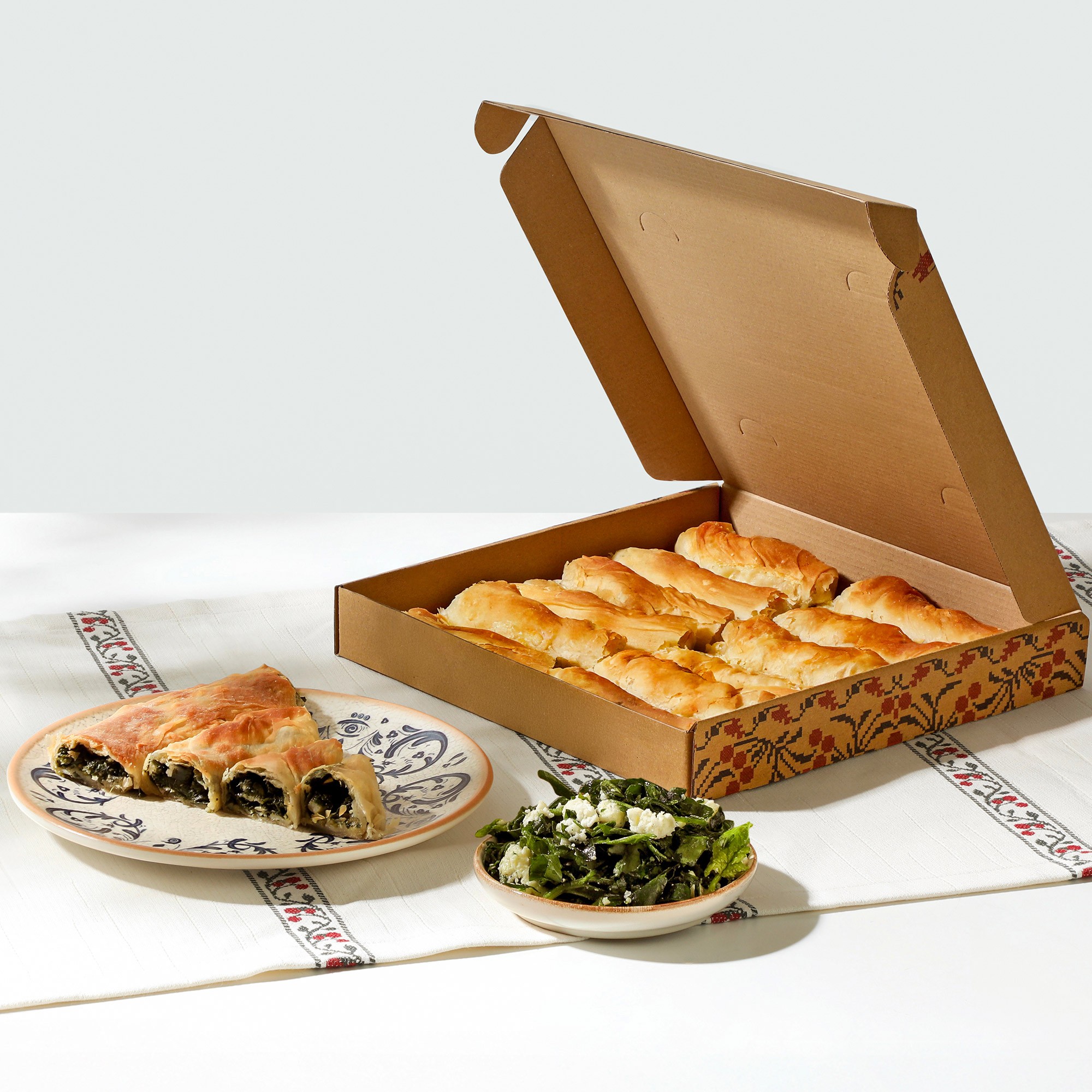 Taze Ispanaklı Beyaz Peynirli Rumeli Böreği 1 Kg