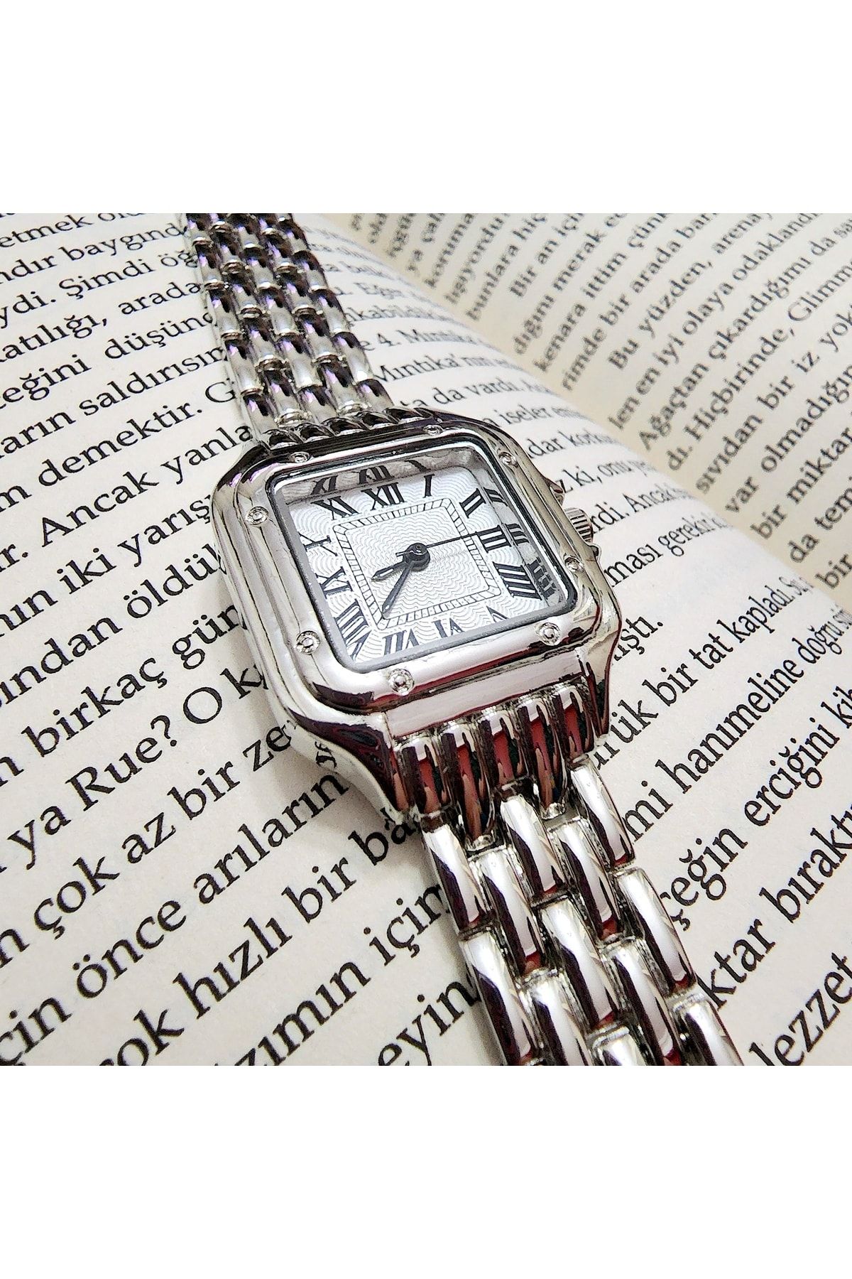 , Gümüş Rengi, Roma Rakamlı, Modern Tasarım, Retro Tasarım, Hediyelik, Kadın Kol Saati
