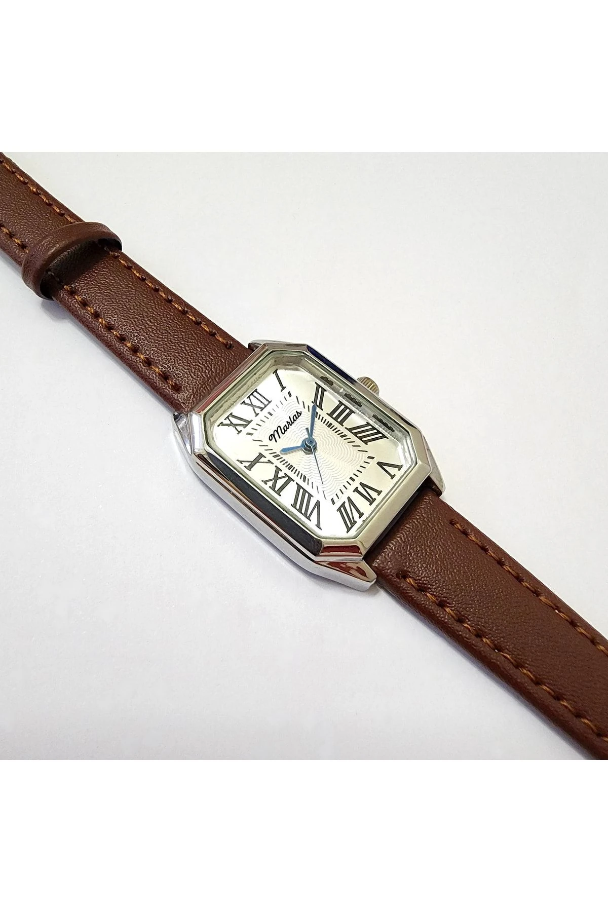 Retro Kadın Kol Saati