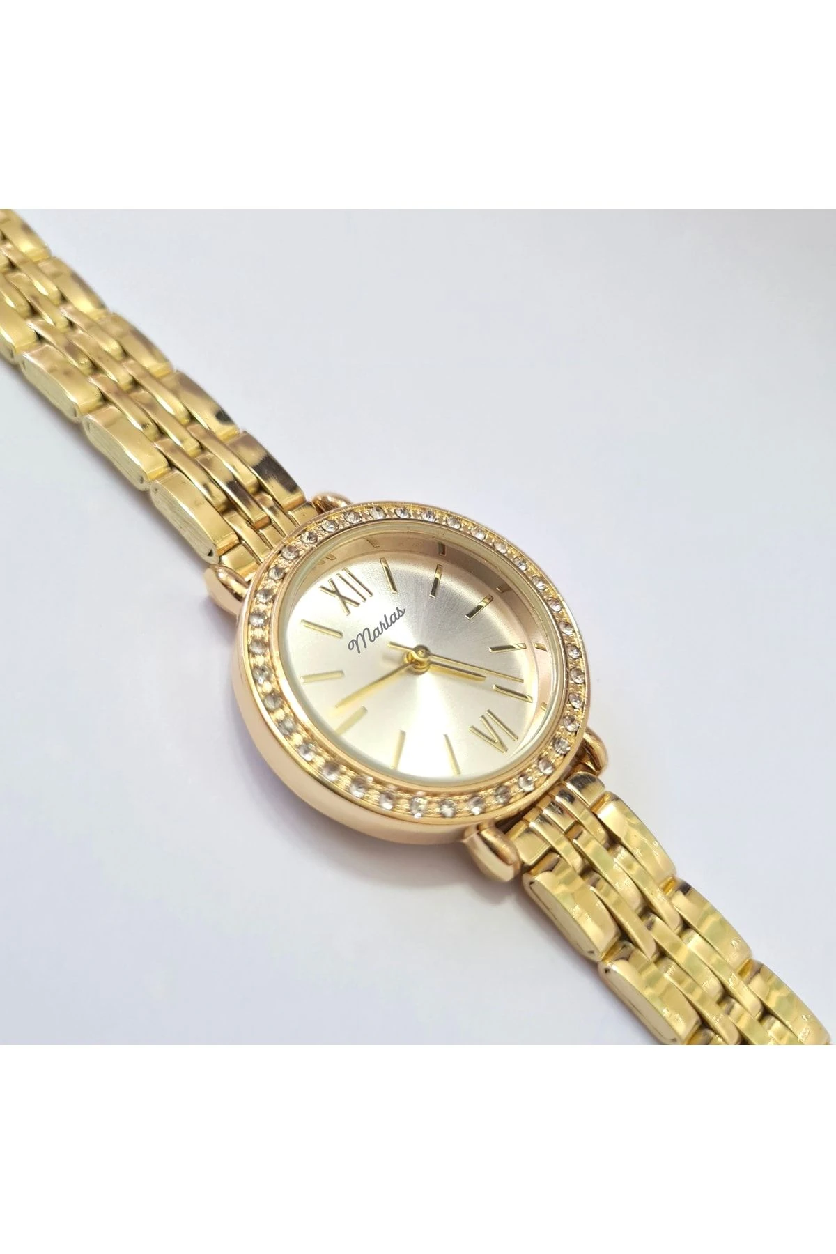 Minimal, Yuvarlak Taşlı, Beyaz Kadranlı, Çelik Kordonlu Kadın Kol Saati