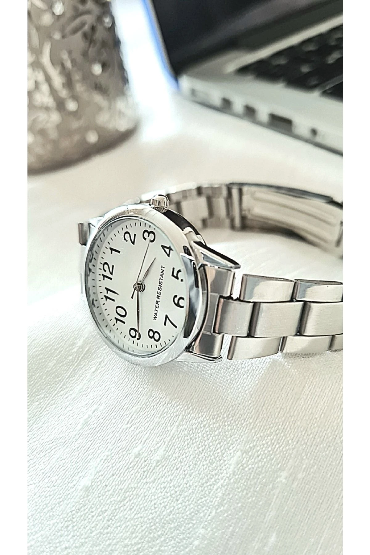 Gümüş Beyaz Rakamlı Retro Kadın Kol Saati
