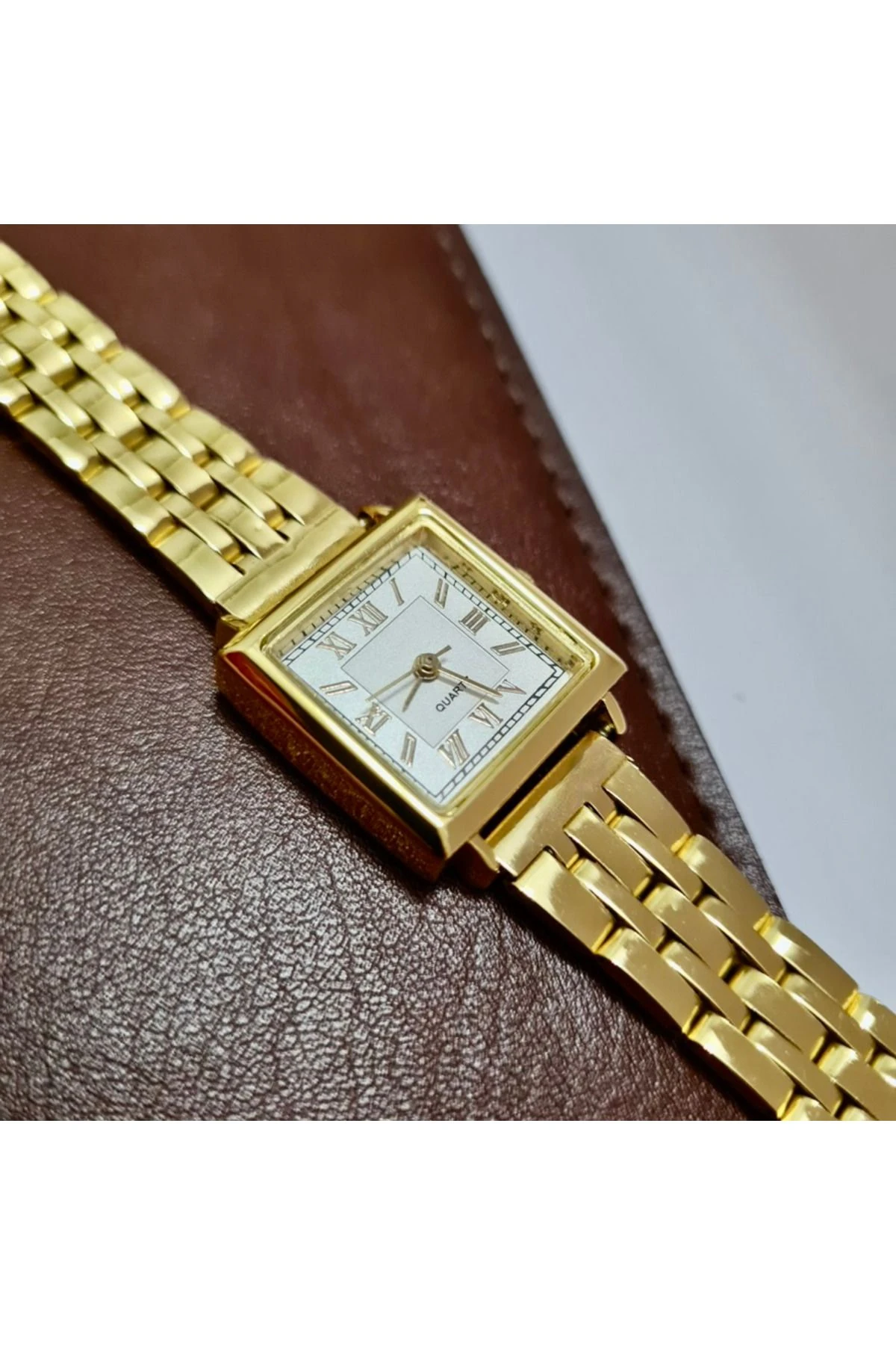 Altın Rengi Roma Rakamlı Minimal Köşeli Retro/vintage Tasarım Kadın Kol Saat