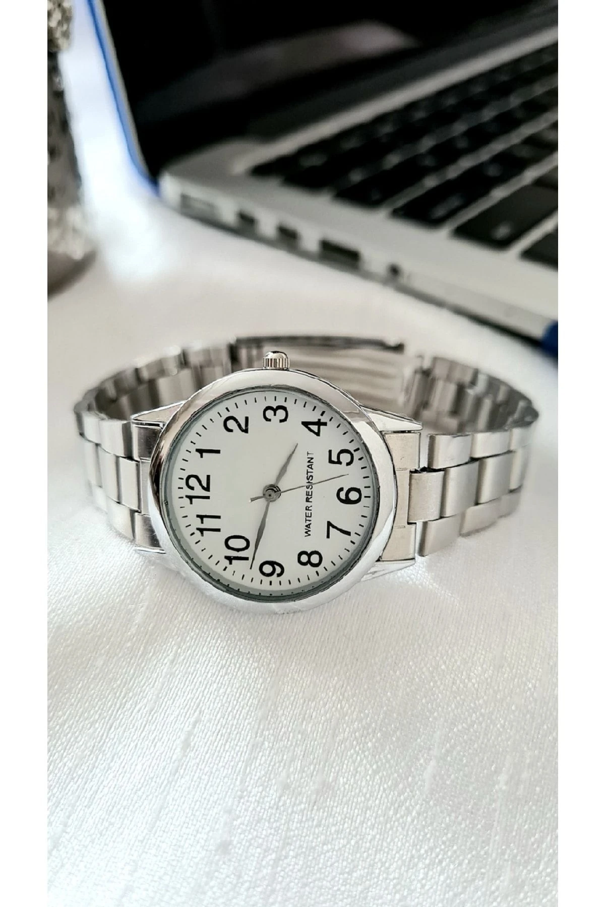 Gümüş Beyaz Rakamlı Retro Kadın Kol Saati