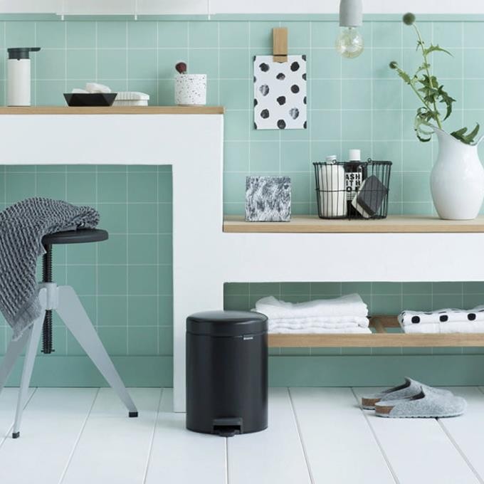 Brabantia Çöp Kutusu Newicon Pedallı 5 Lt Matt Siyah