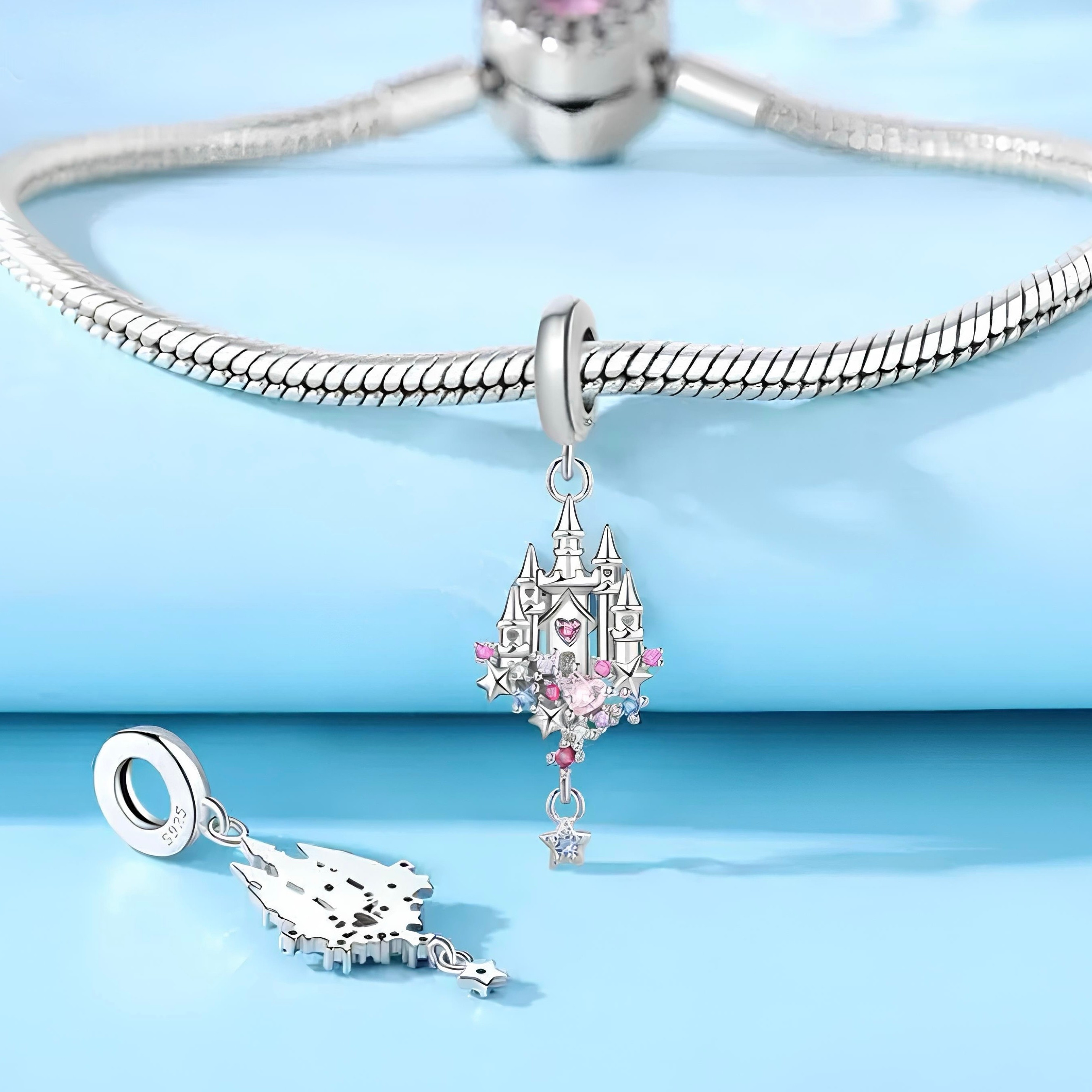 Masal Şatosu Charm