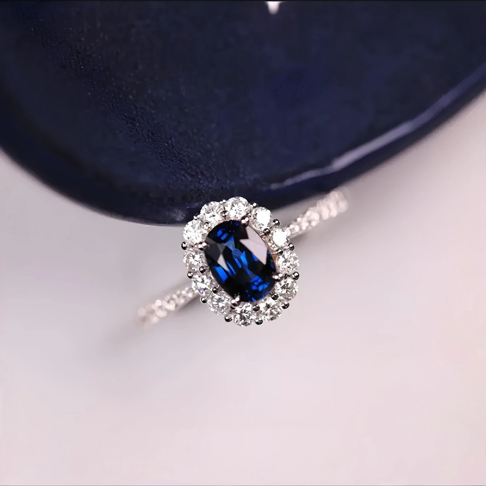 Kraliyet Mavisi Yüzük 