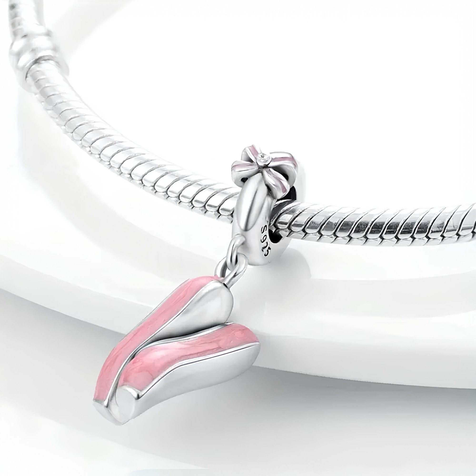 Pembe Balerin Charm