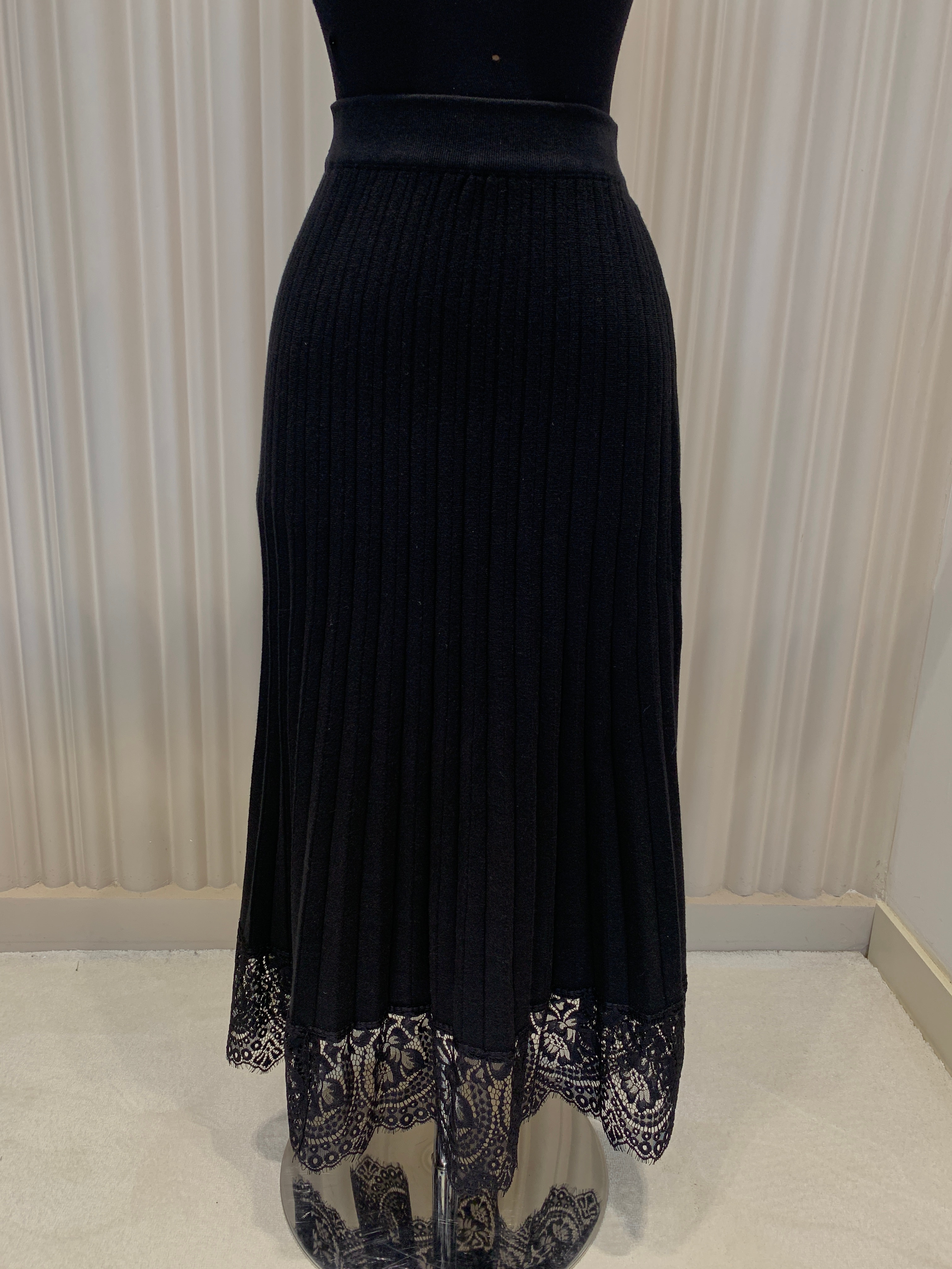 DANTEL DETAYLI PİLİSELİ ETEK