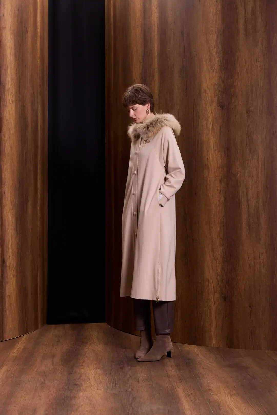 Kapşonu Kürklü Safor Kap