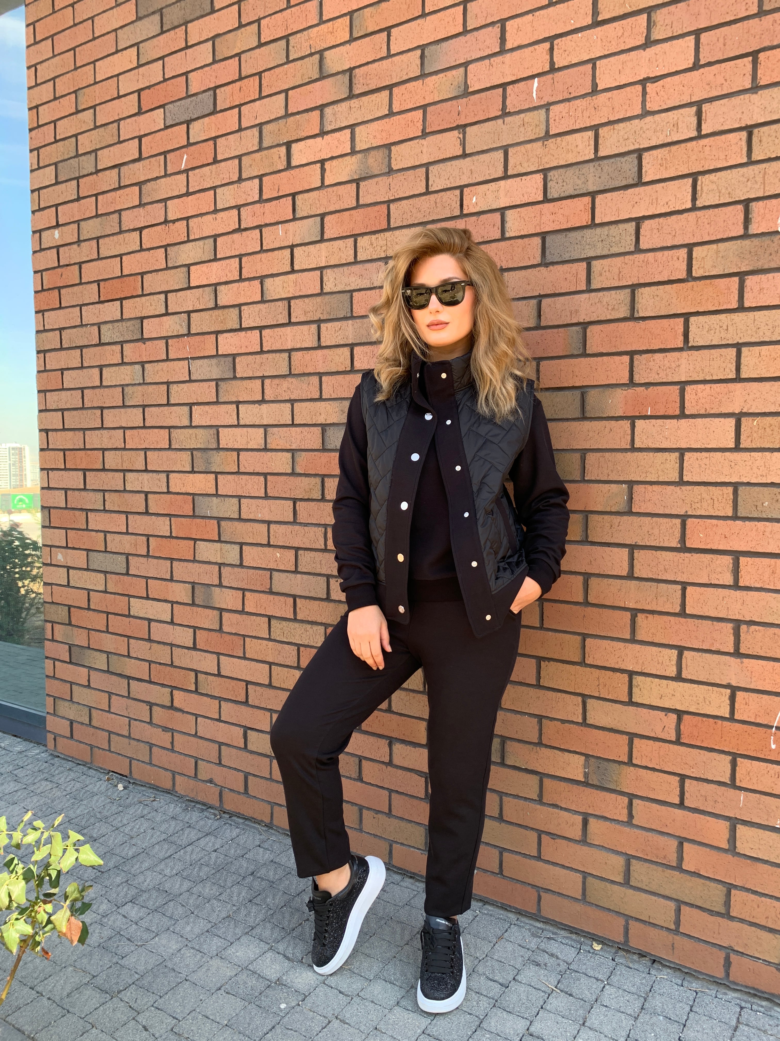 ÜÇLÜ EŞOFMAN TAKIMI