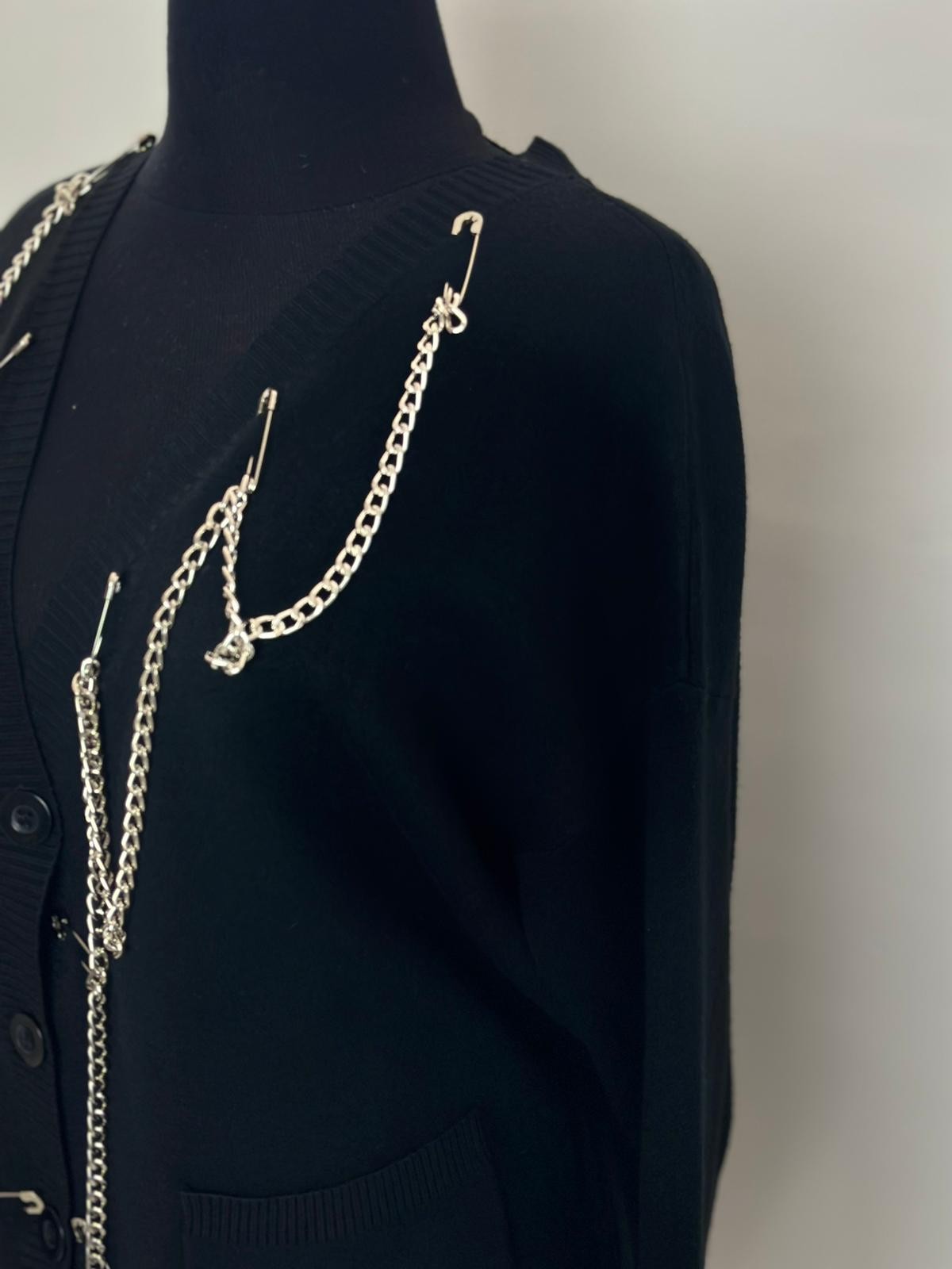 ZİNCİR DETAYLI ANGORA HIRKA
