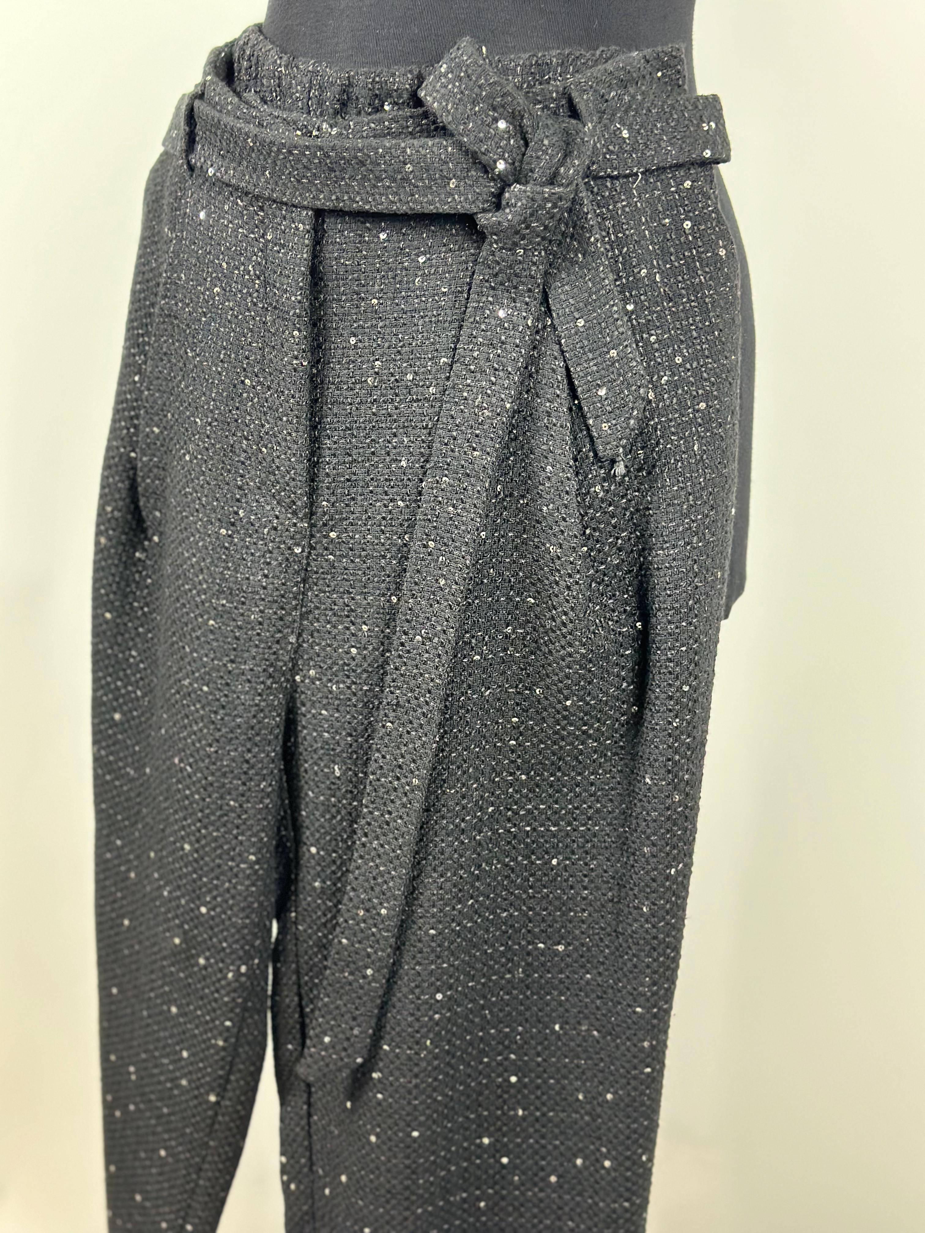 SİYAH TRİKO BELİ KEMERLİ PULLU PANTOLON