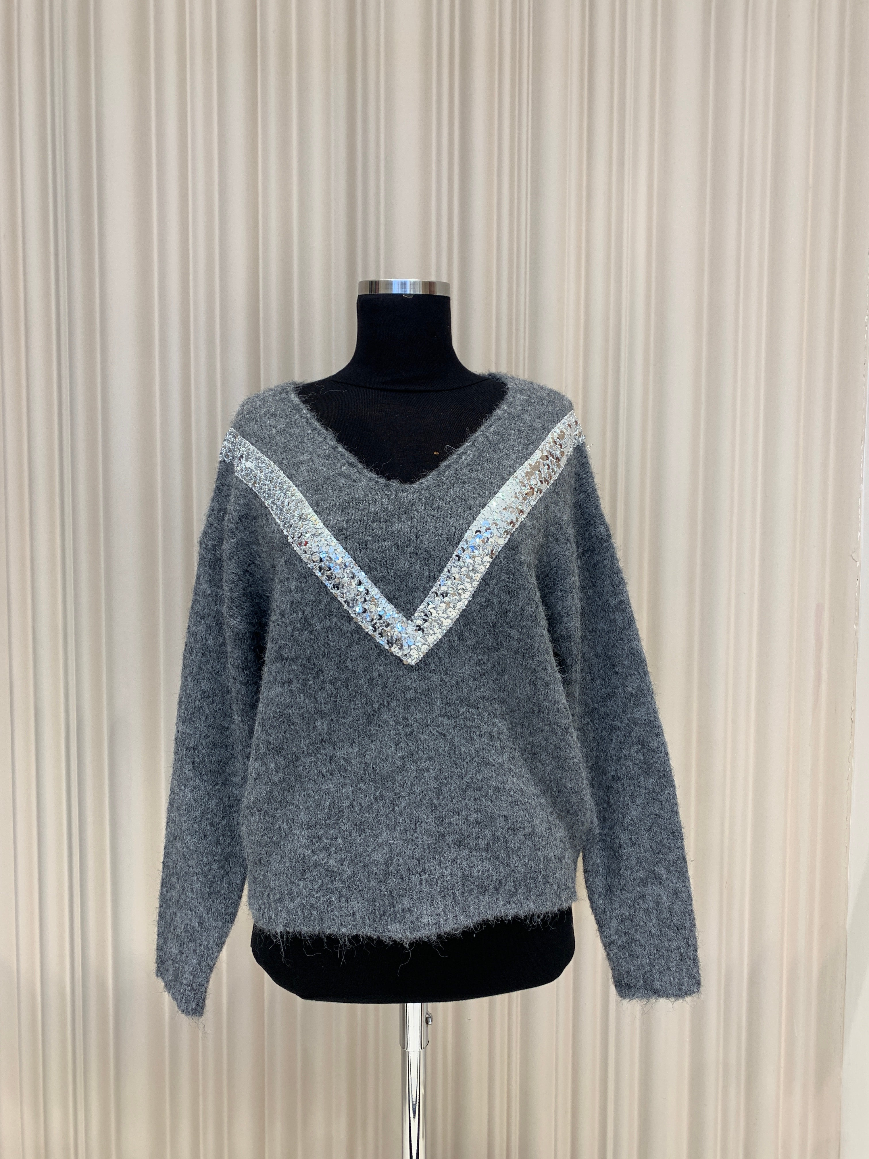 V YAKA PULLU ANGORA KAZAK