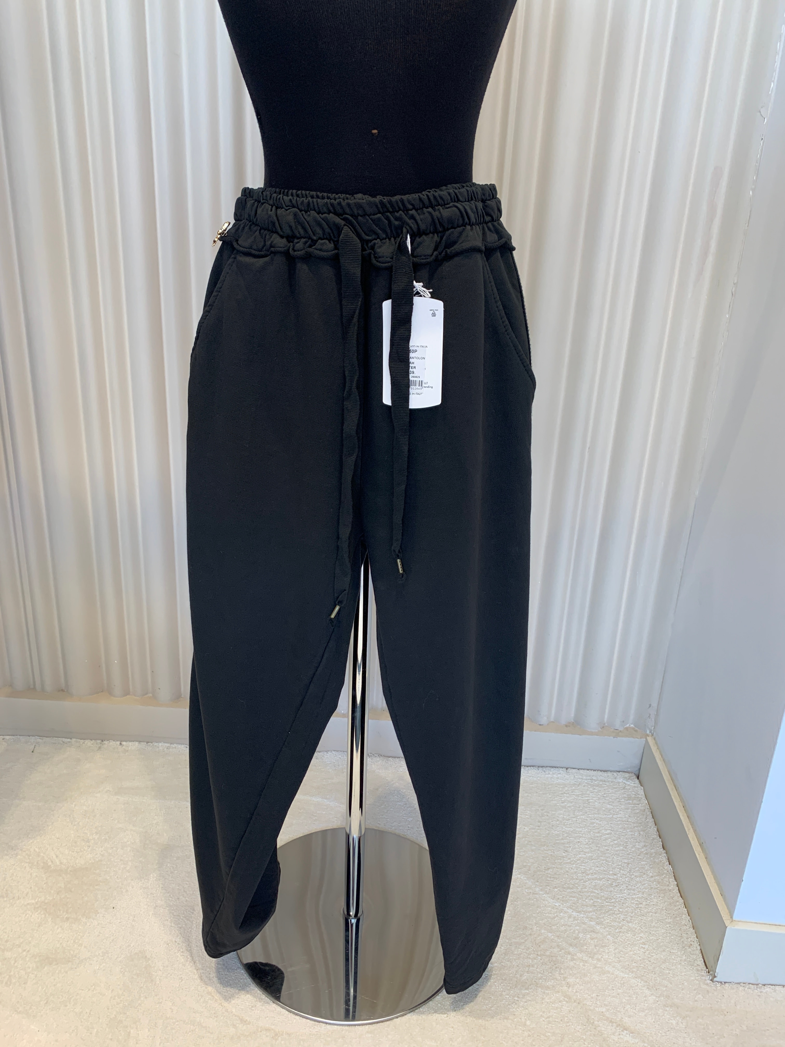 İTHAL ŞERİT DETAYLI HAVUÇ PANTOLON