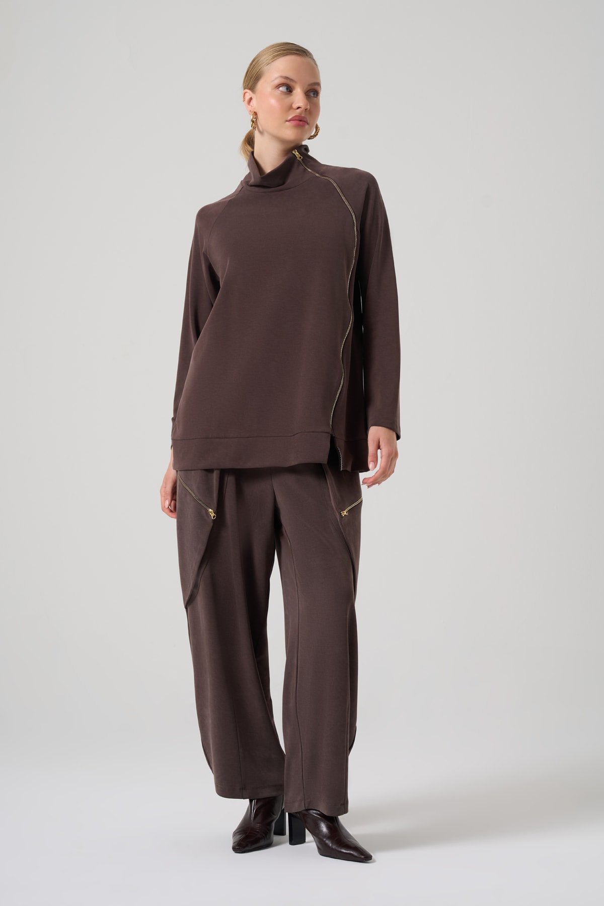 YANLARI FERMUAR DETAY KAHVERENGİ PANTOLON