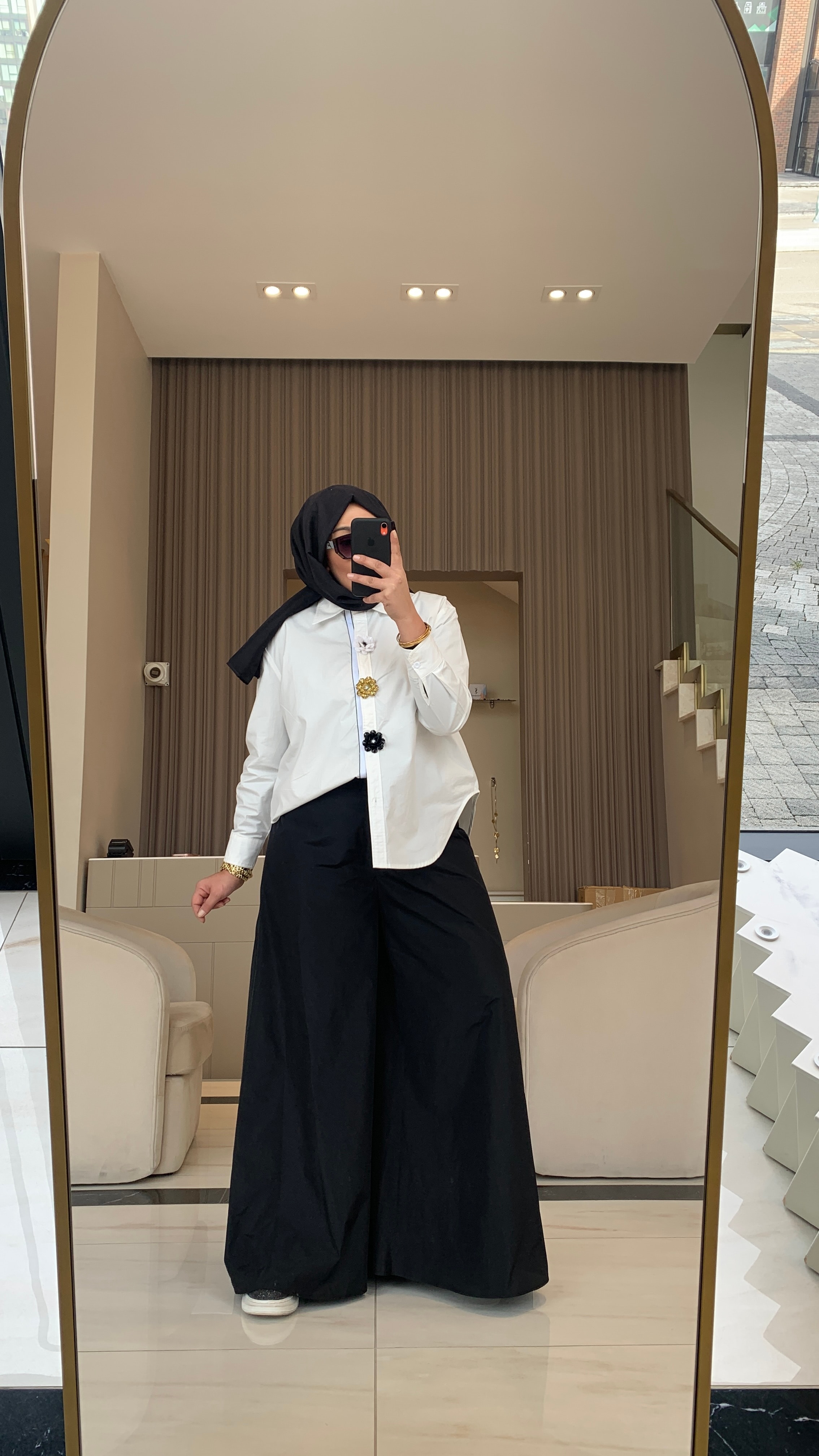 ÇİÇEK DETAYLI GÖMLEK