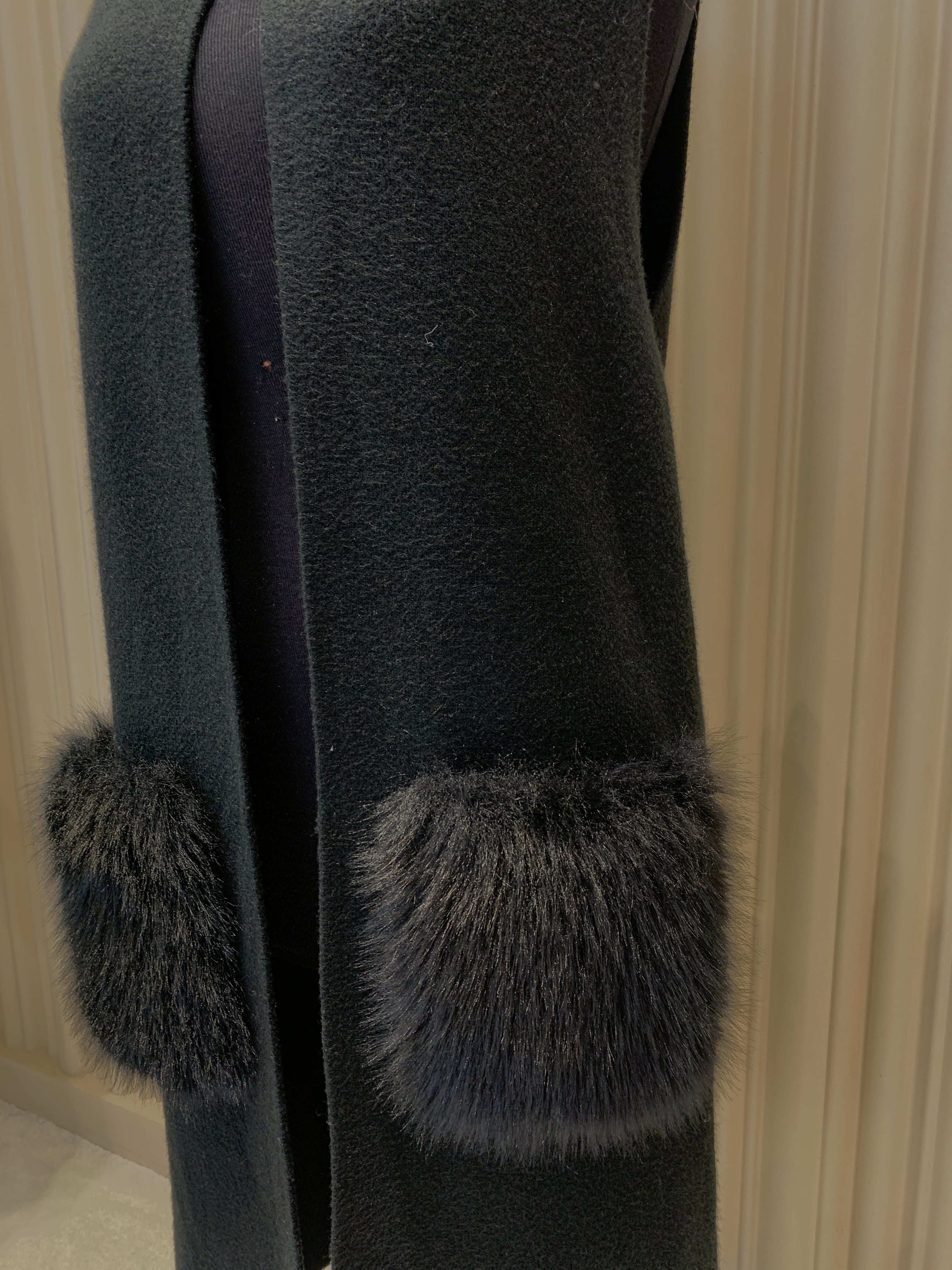 CEPLERİ KÜRKLÜ YELEK