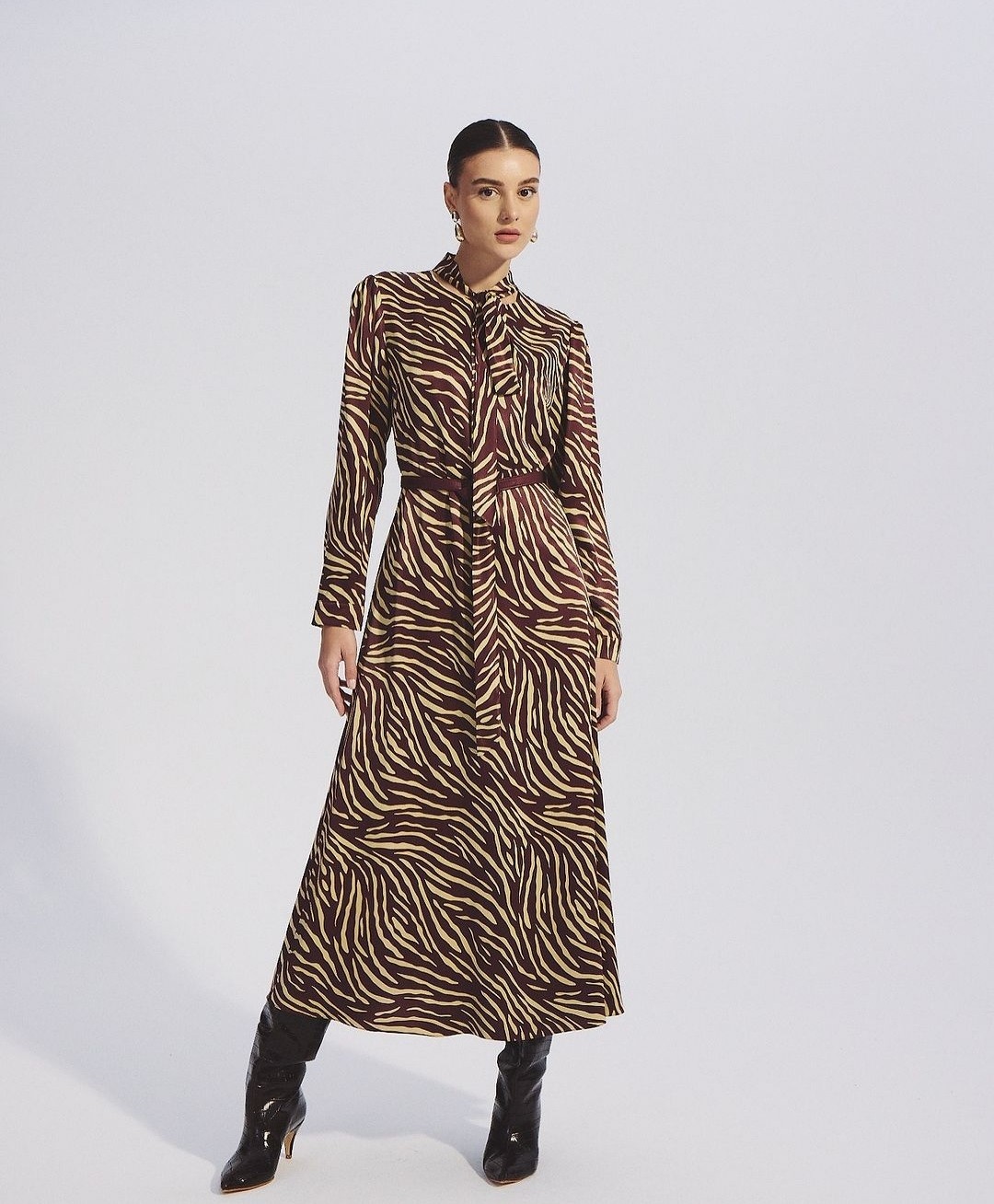 ZEBRA DESENLİ İPEK SATEN ELBİSE 