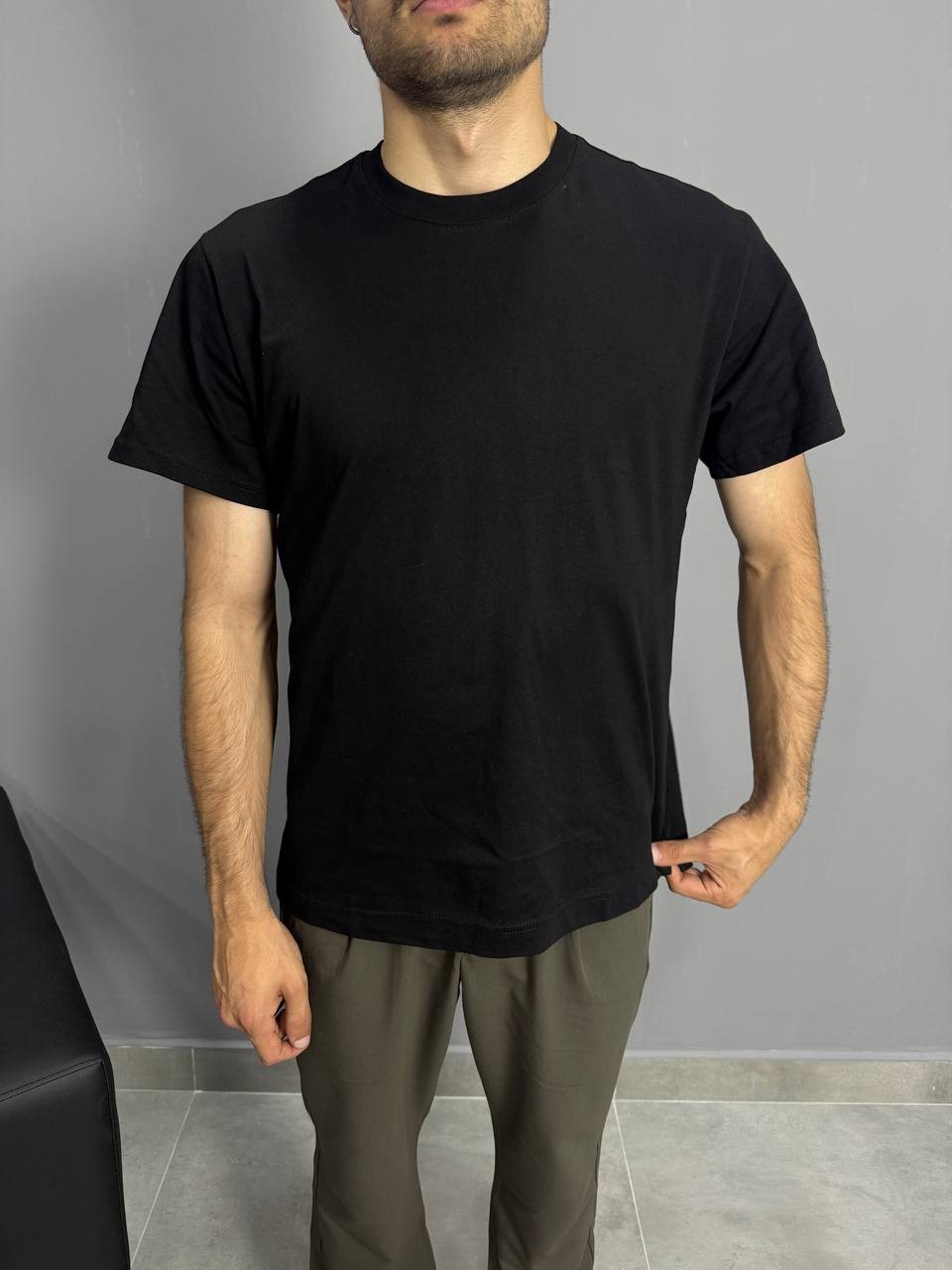 Bisiklet Yaka Siyah Basic T-Shirt